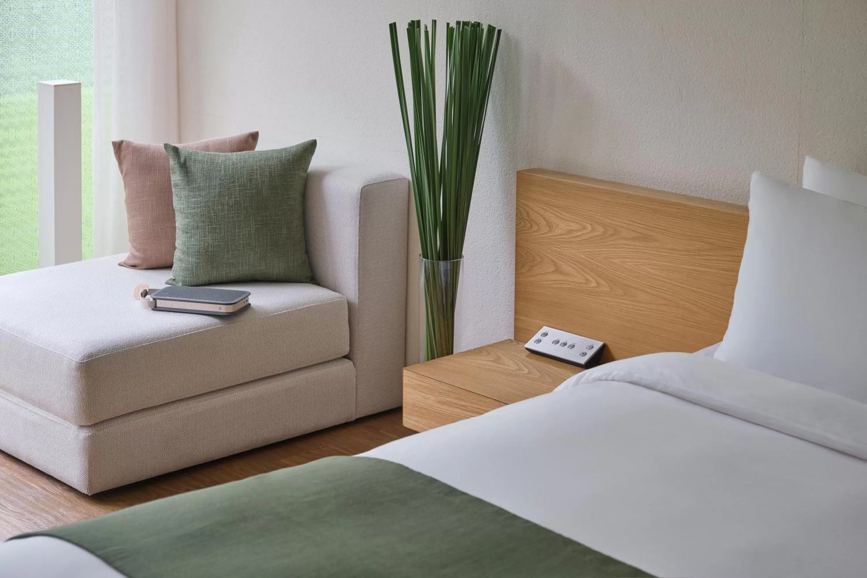 Bedroom, Bed in The Opposite House