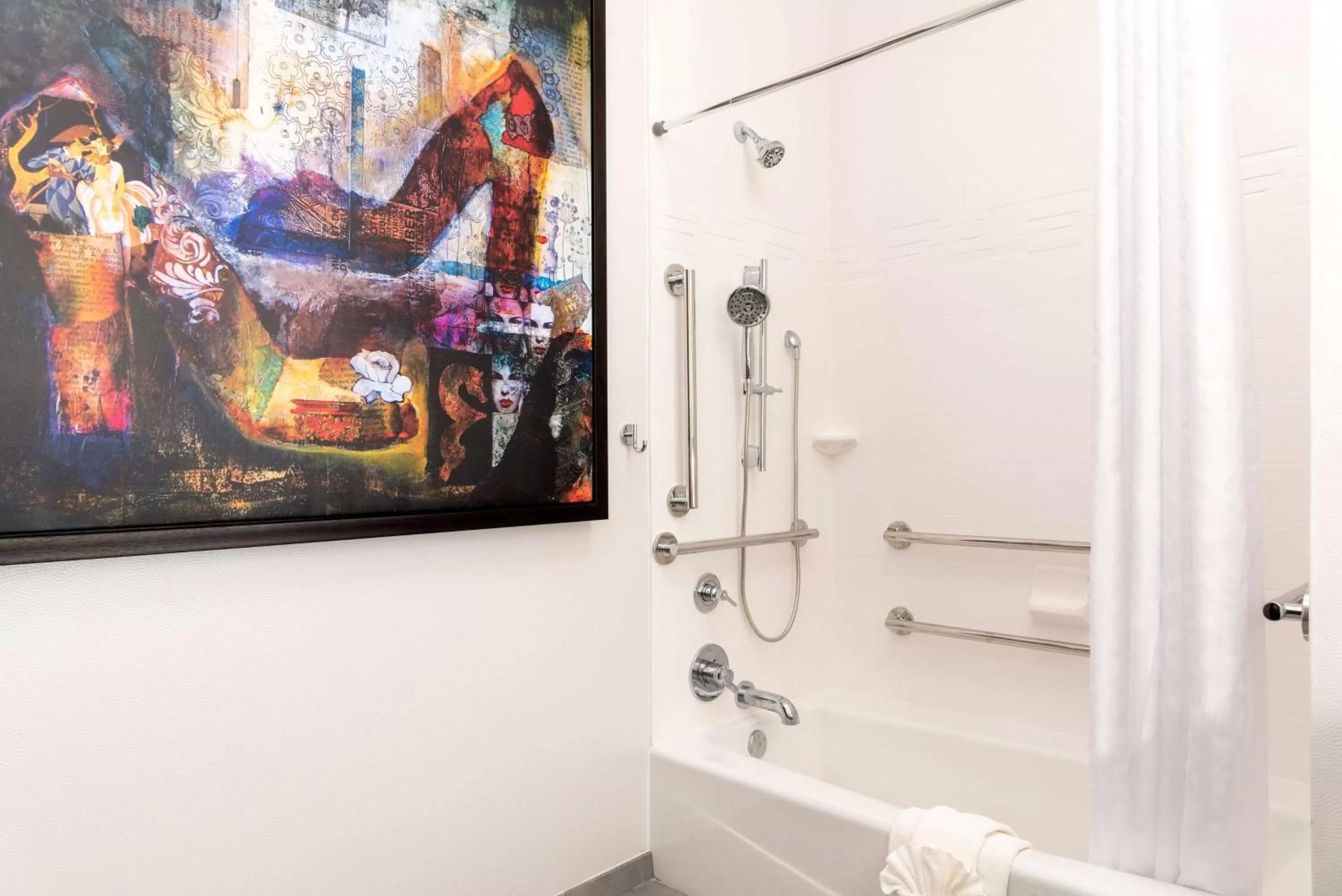 Bathroom in Homewood Suites by Hilton Indianapolis Downtown