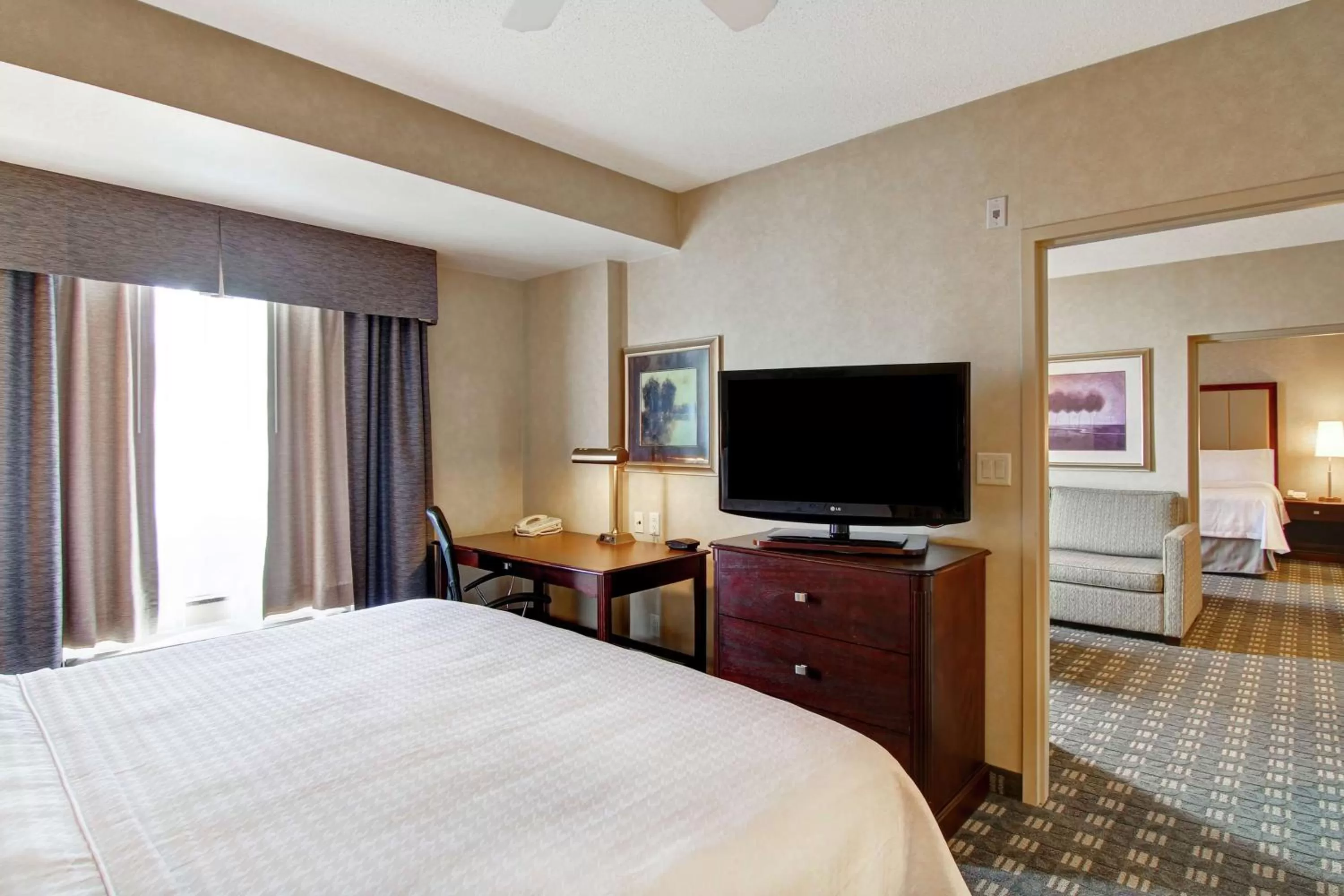 Bedroom, Bed in Homewood Suites by Hilton Toronto Oakville
