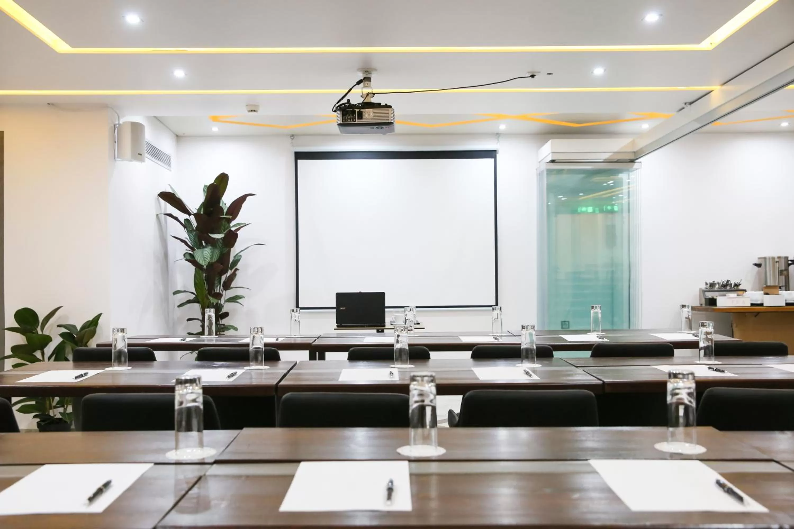 Meeting/conference room in Athens Starlight Hotel