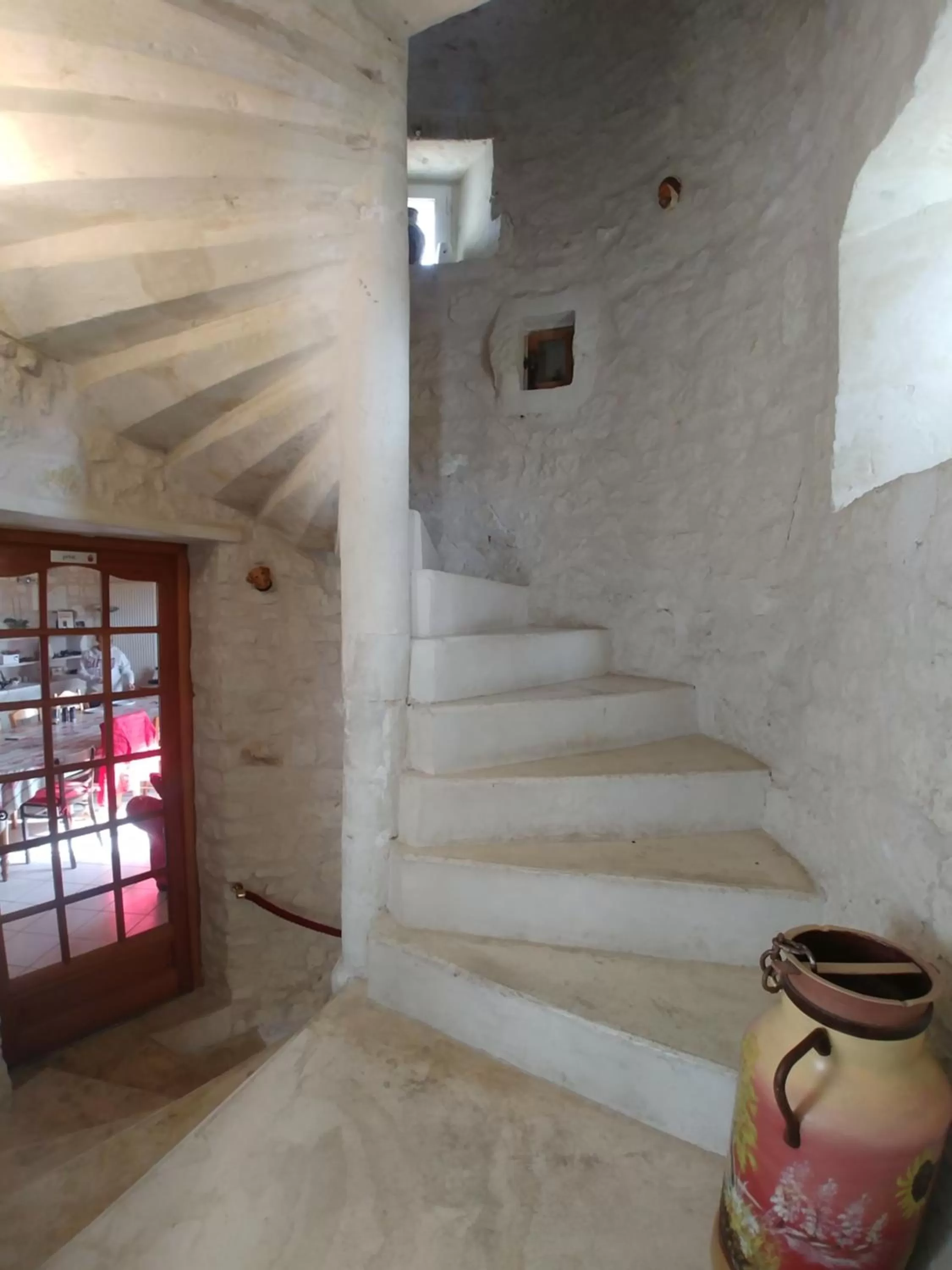 Decorative detail in Manoir Le Cristal - Futuroscope a petit prix , grandes chambres familiales 5-6 personnes ,