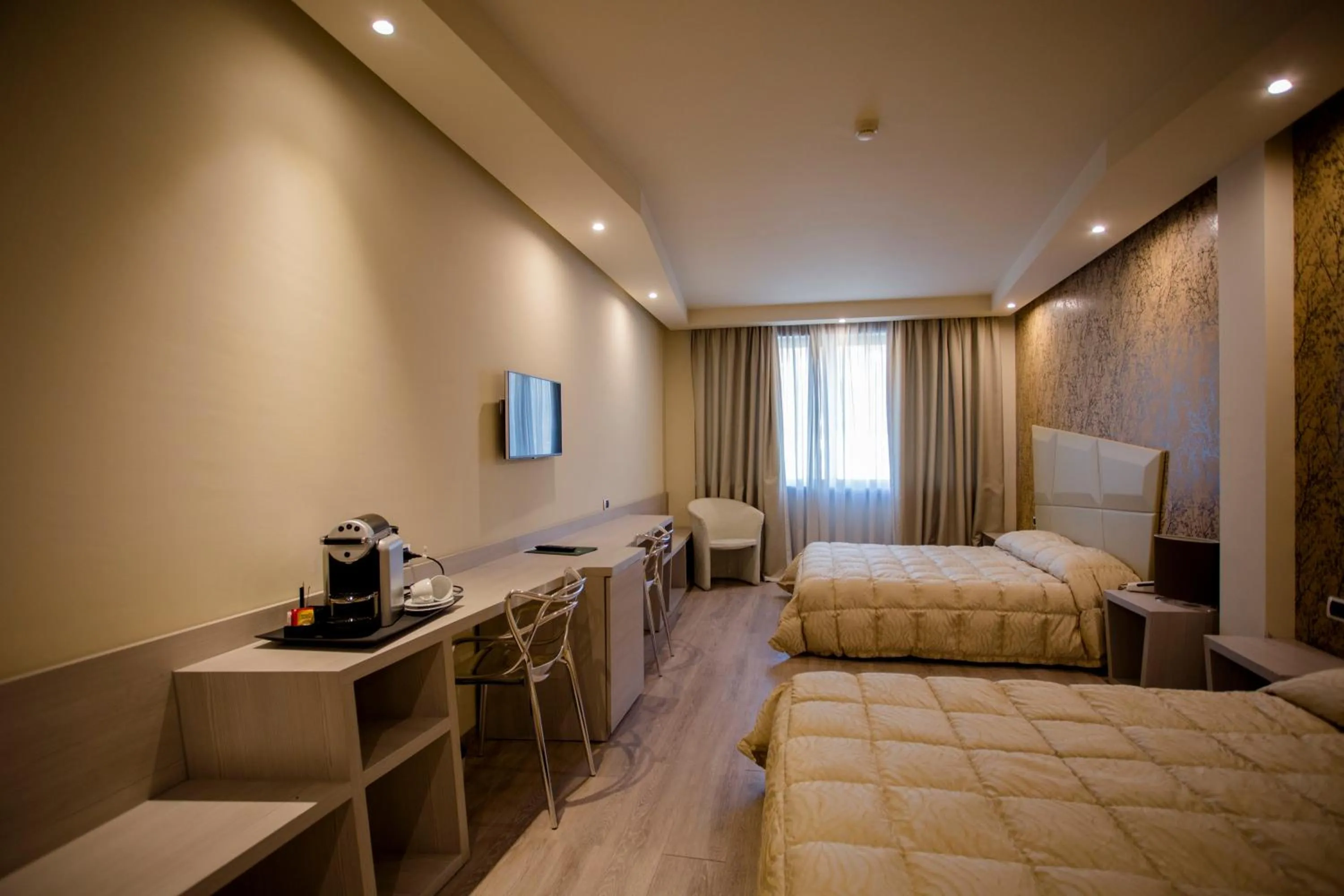 Bed in Hostellerie Du Cheval Blanc