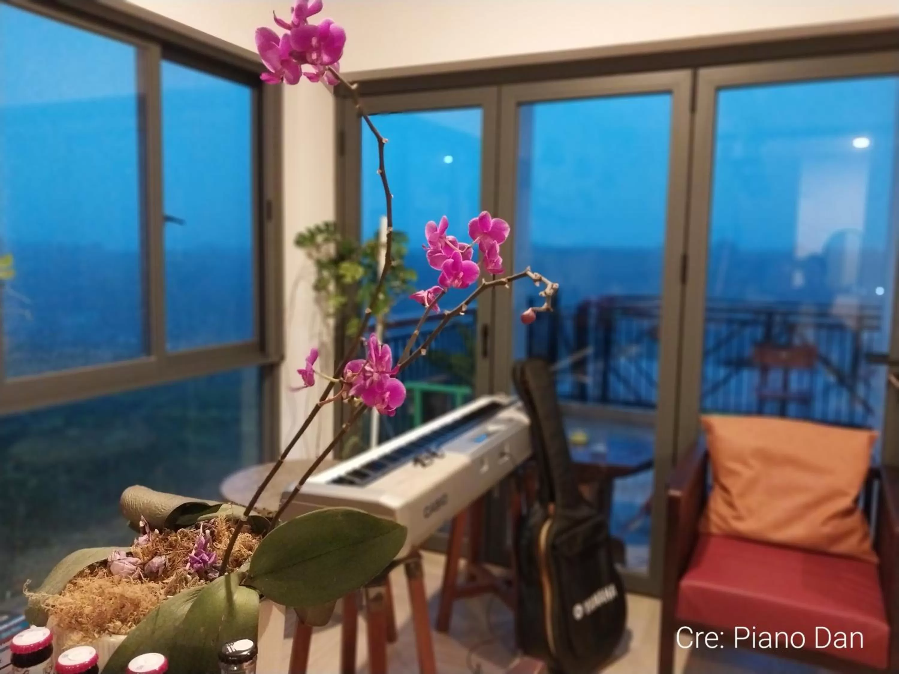 Karaoke in Mùa Tím Villa