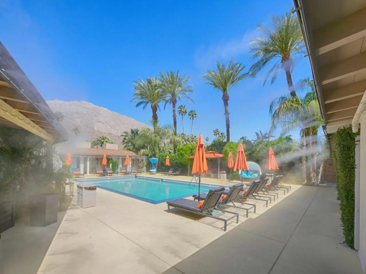 Swimming Pool in Little Paradise Hotel