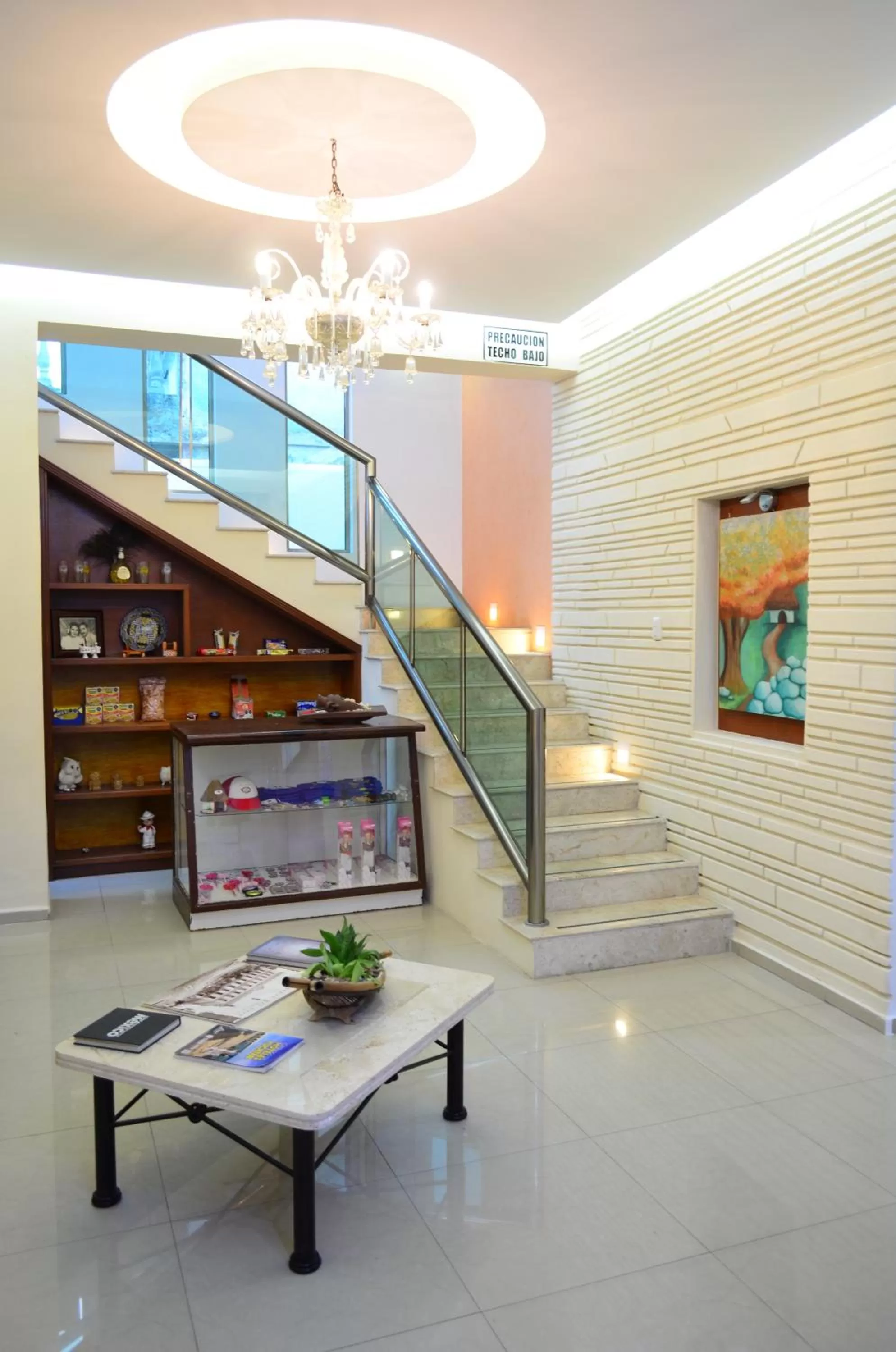 Lobby or reception in Hotel Real Mercedes