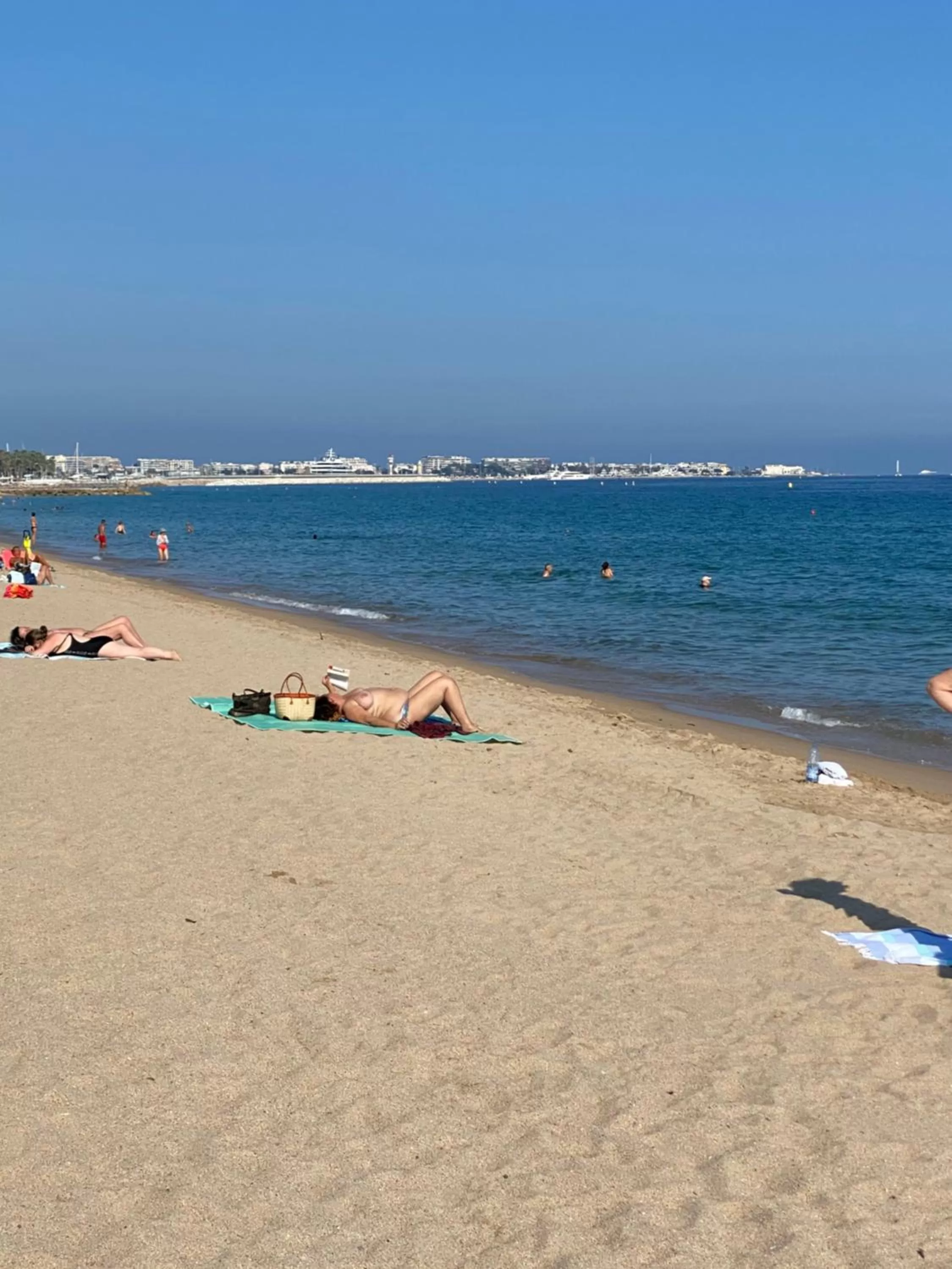 Beach in Chambre spacieuse indépendante dans villa plus parking privée