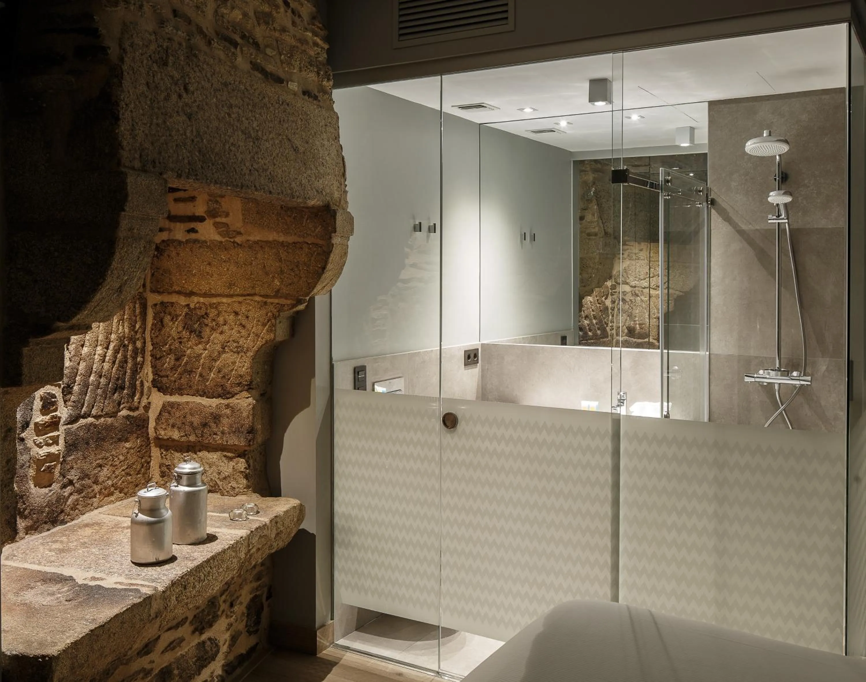 Photo of the whole room in Hotel Atalaia