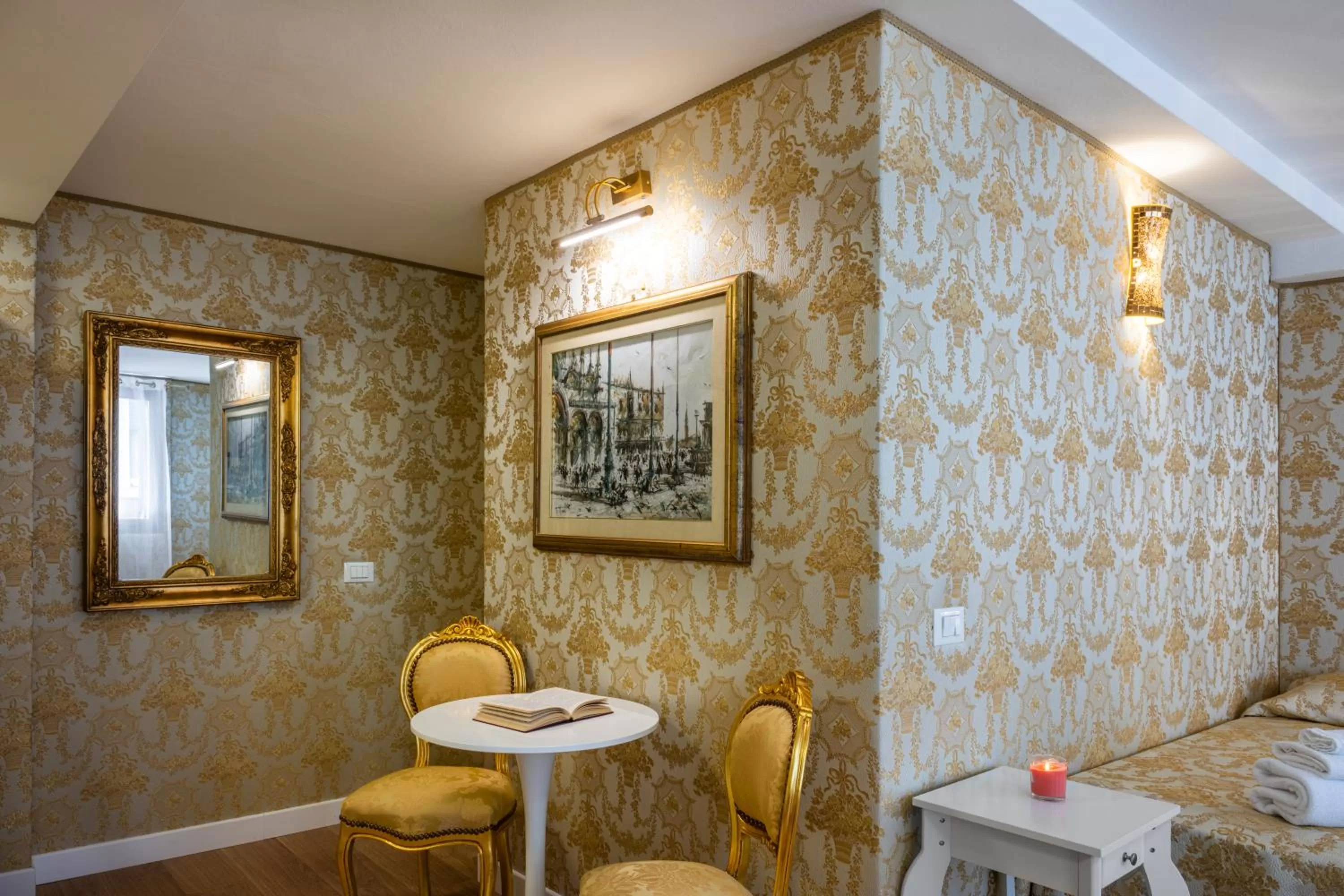 Decorative detail in Hotel Apostoli Garden