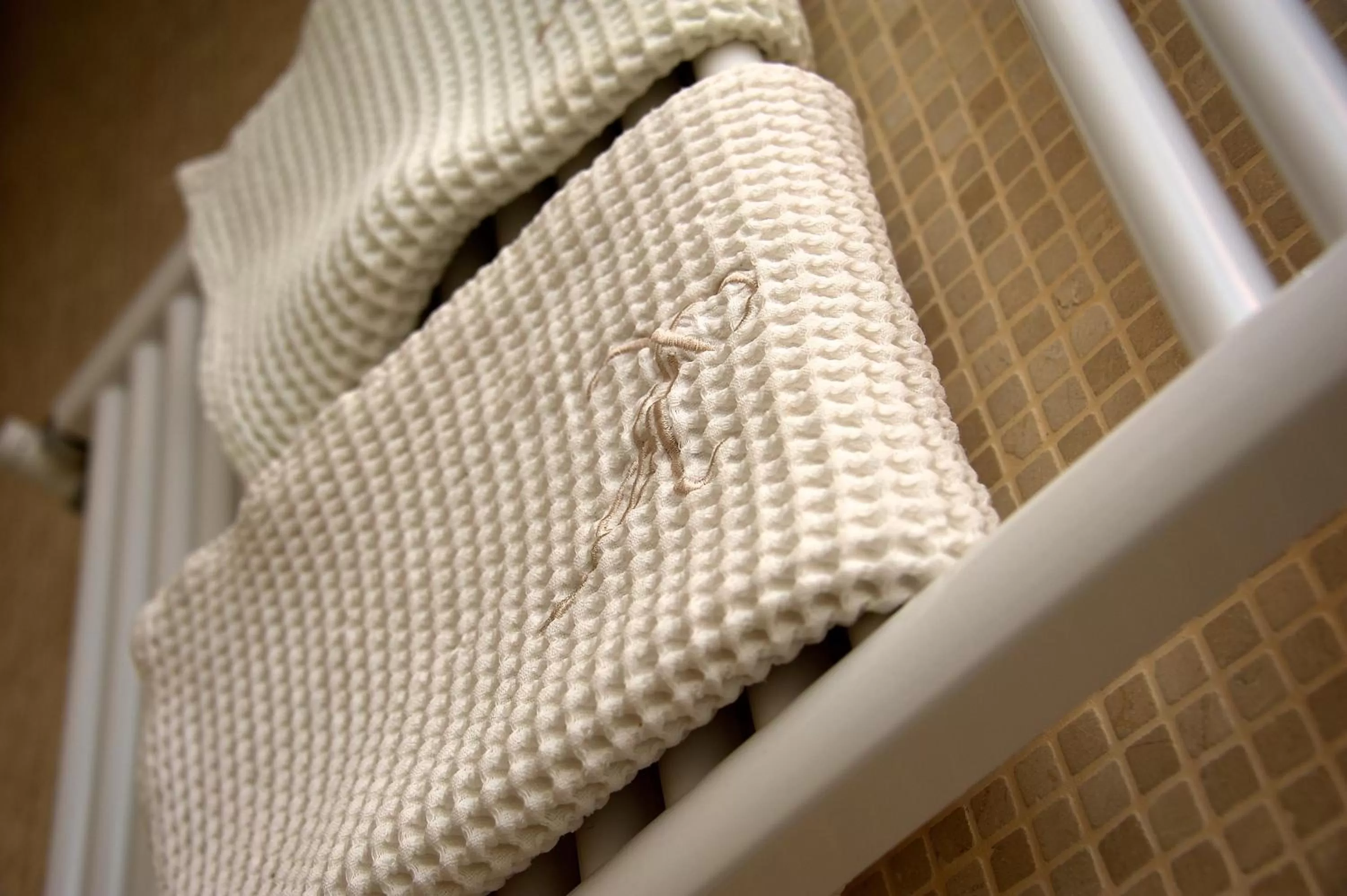 Bathroom, Bed in Villa Lieta