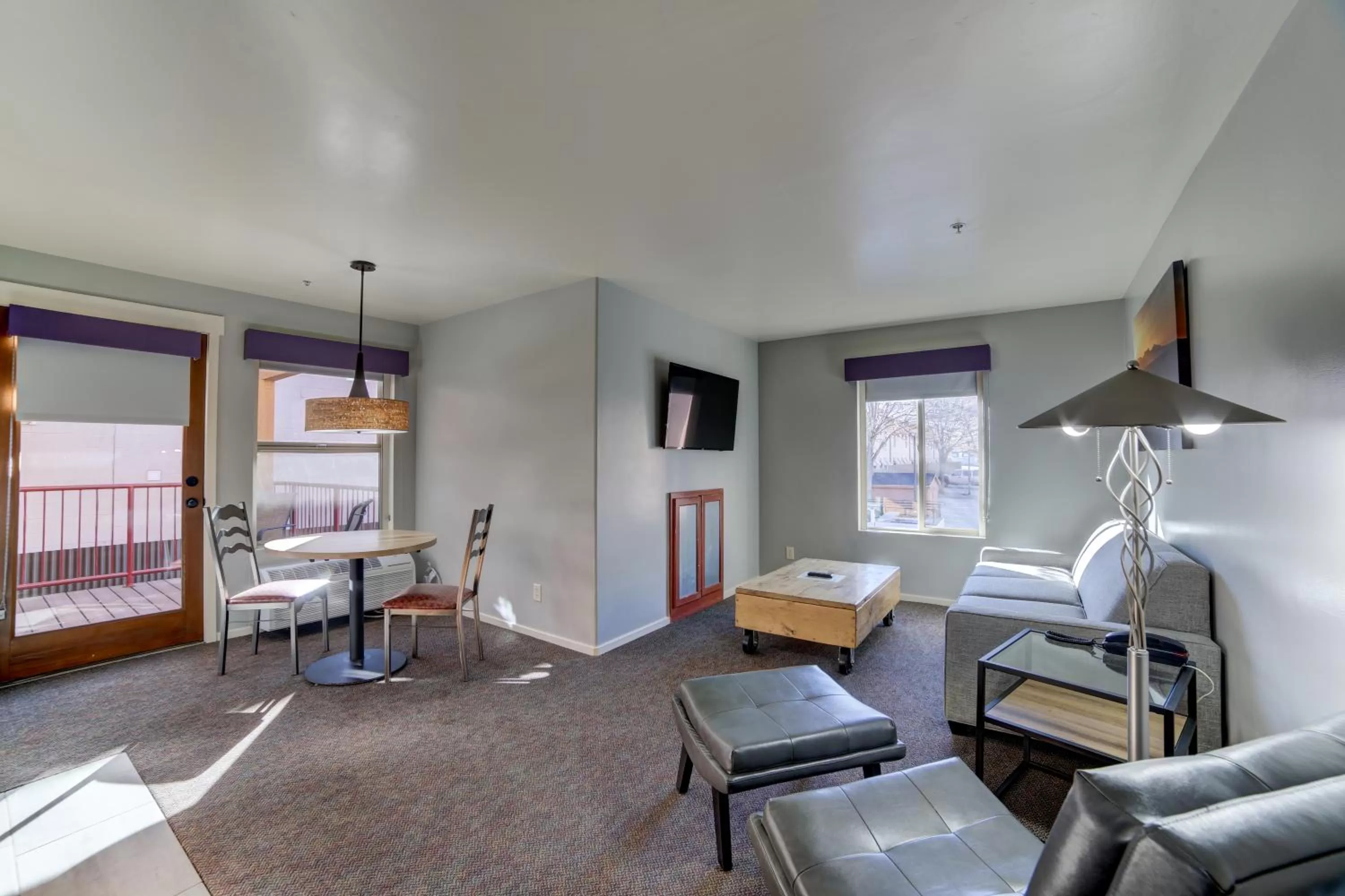 Living room in The Gonzo Inn