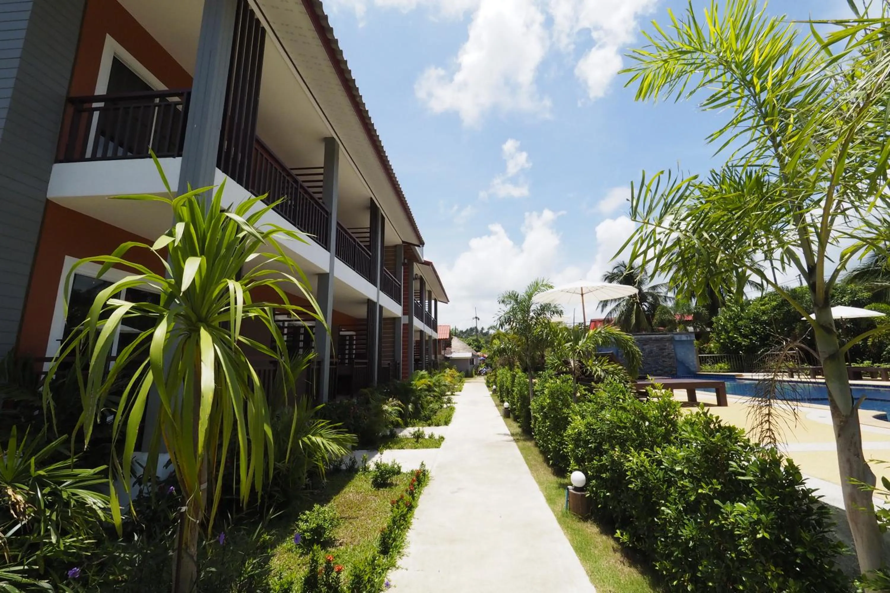 Property building in Hatzanda Lanta Resort - SHA Extra Plus