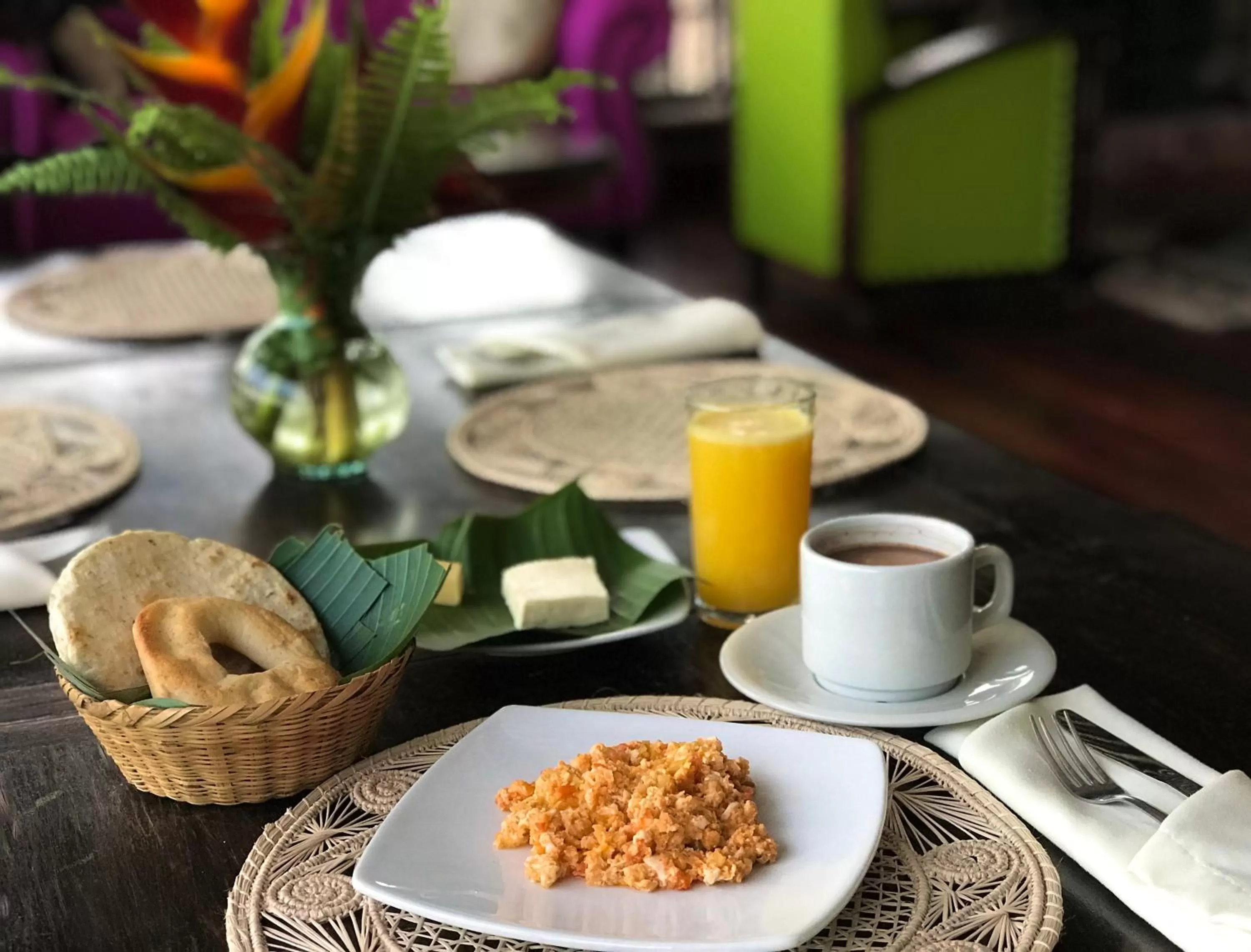 Restaurant/places to eat in El Edén Country hotel y Club Residencial