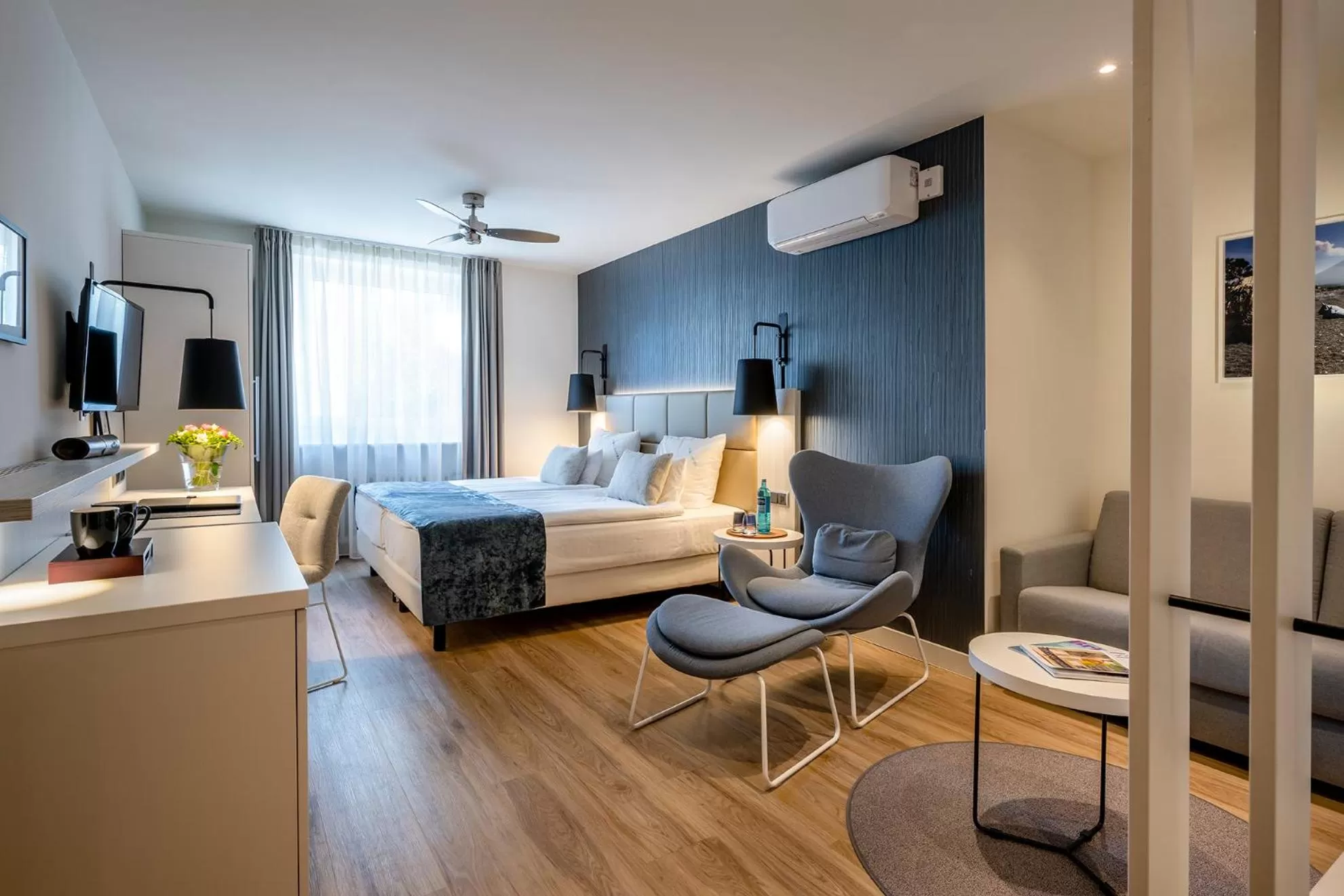 Photo of the whole room, Bed in Insel Hotel Bonn - Superior