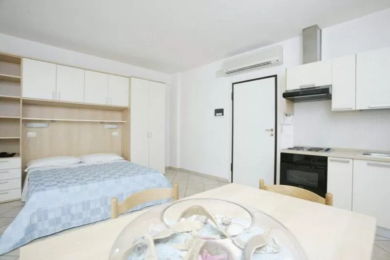 Bedroom, Bed in Residence Riva Blu