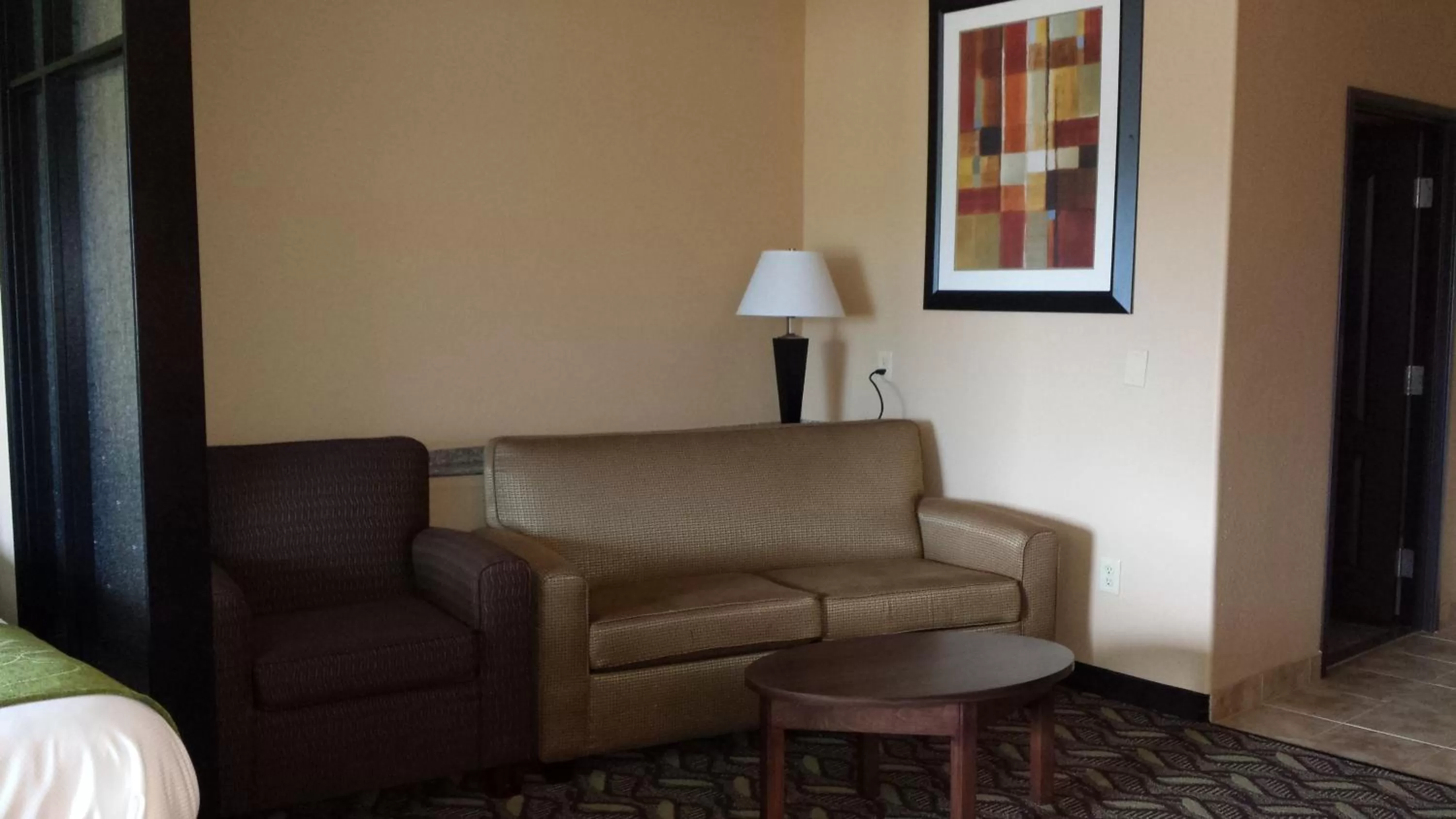 Queen Suite with Two Queen Beds - Non-Smoking in Baymont by Wyndham Jewett