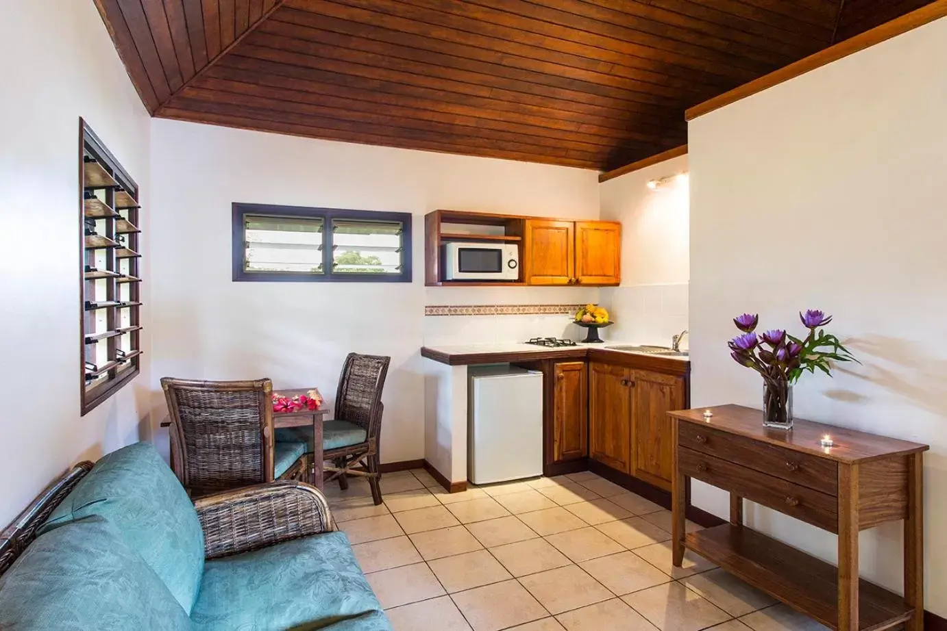 Bungalow with Garden View in Poppy's on the Lagoon Bungalow with Garden View in Poppy's on the Lagoon