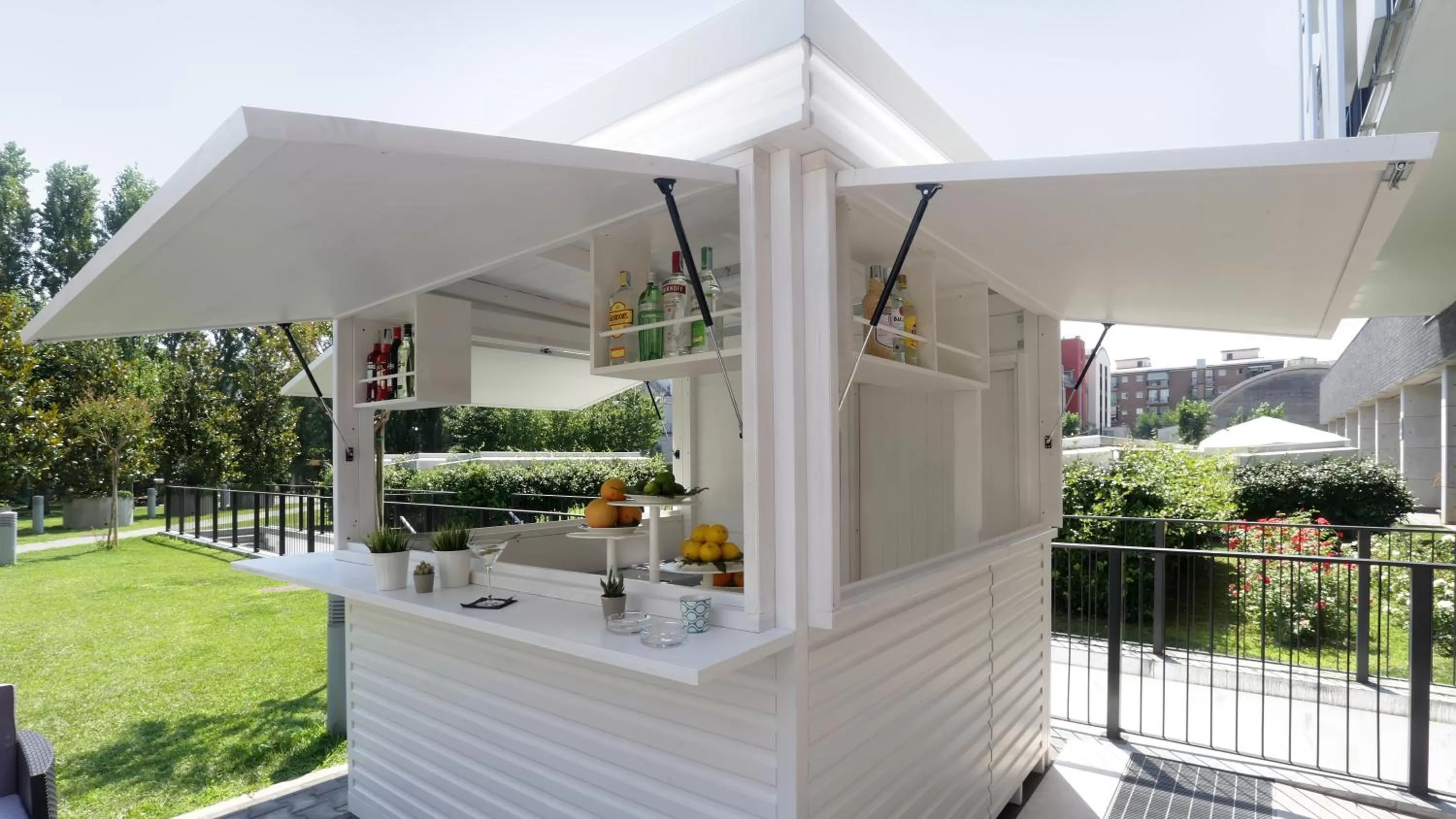 Garden in Ramada Plaza by Wyndham Milano