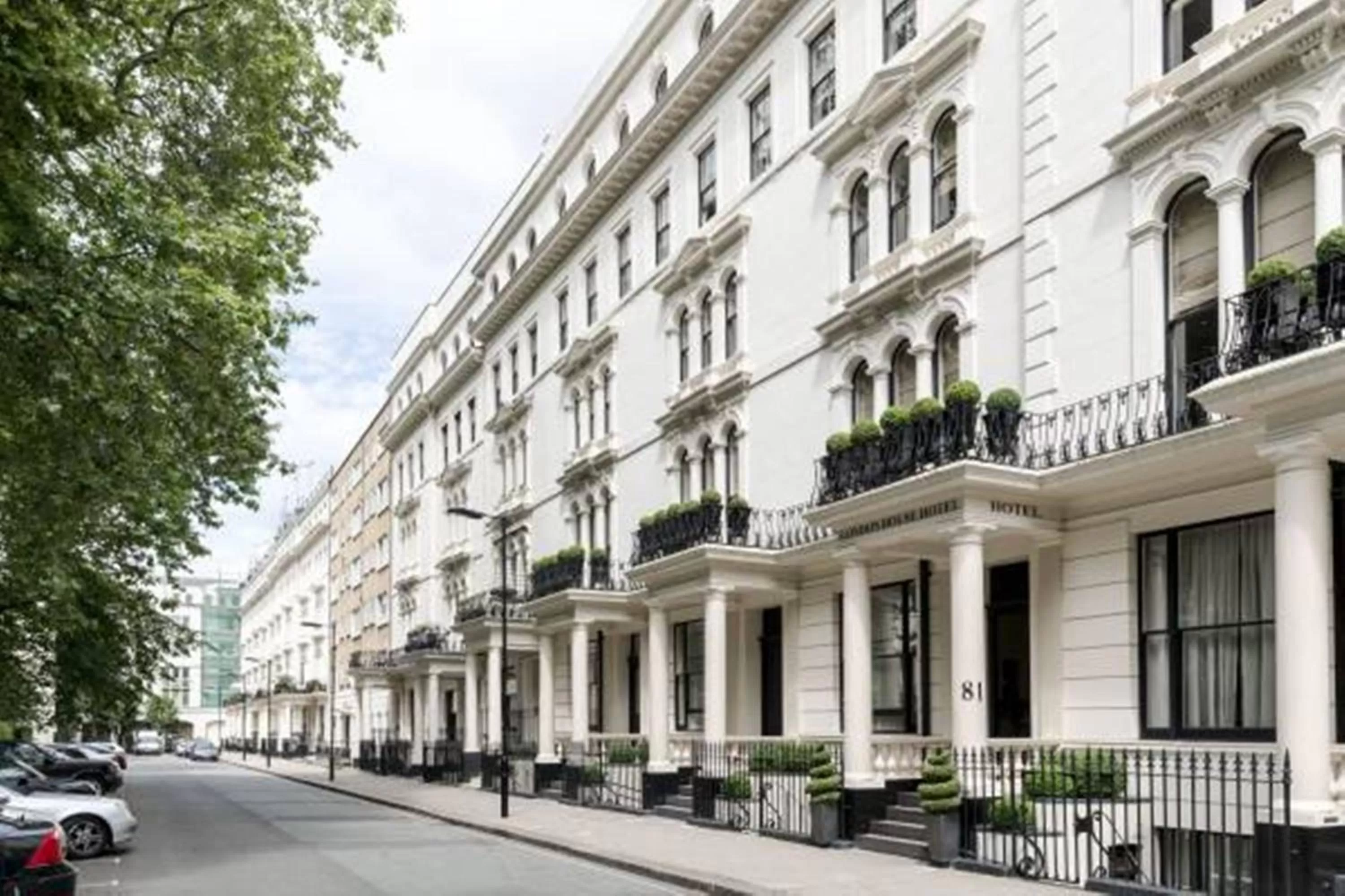 Property building in London House Hotel