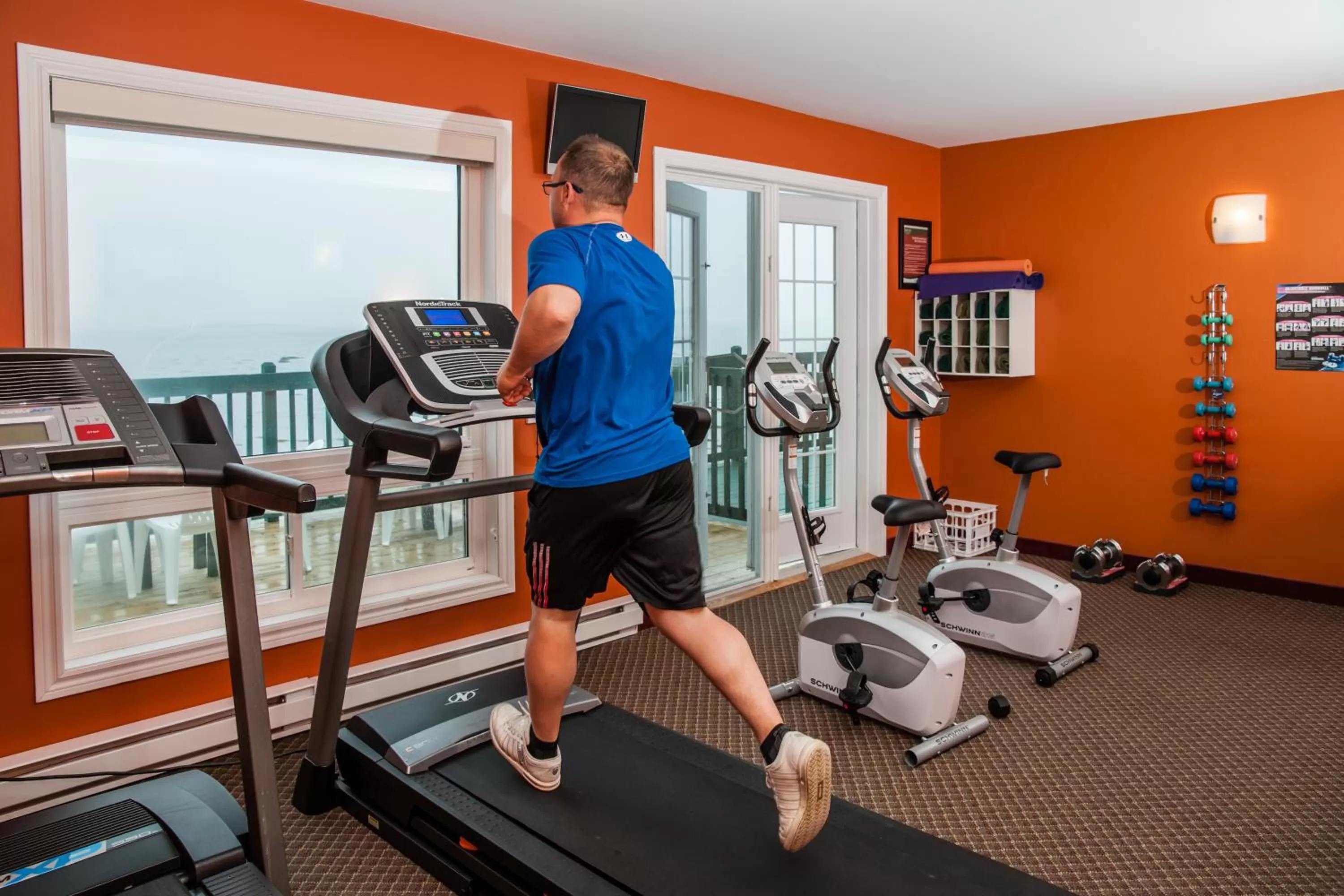 Fitness centre/facilities in Shallow Bay Motel & Cabins Conference Centre
