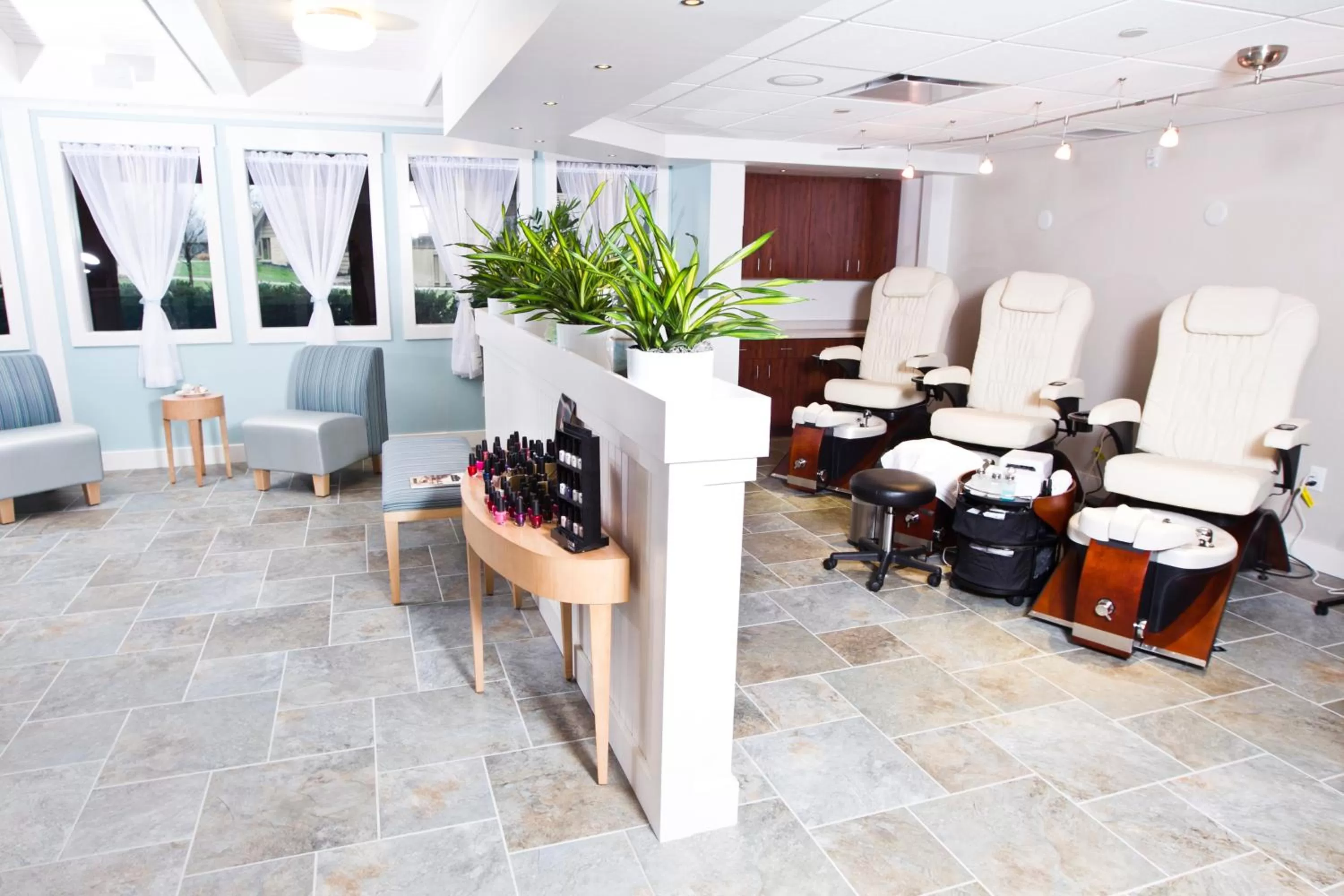 Spa and wellness centre/facilities in Lake Lawn Resort