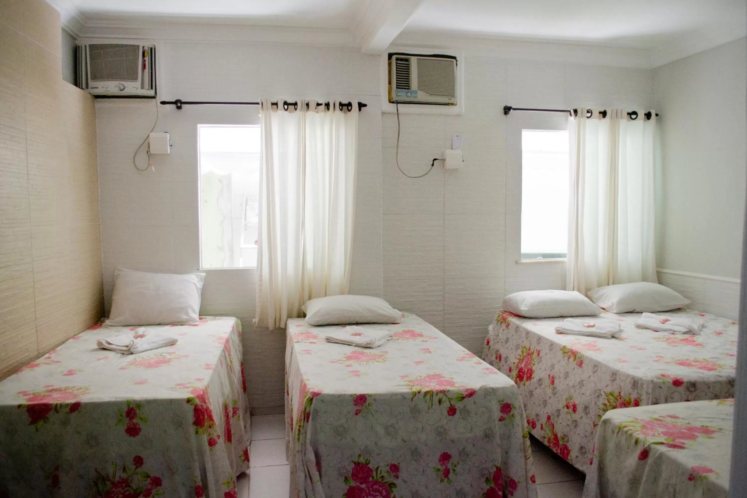 Bedroom, Bed in Pousada Corais da Barra