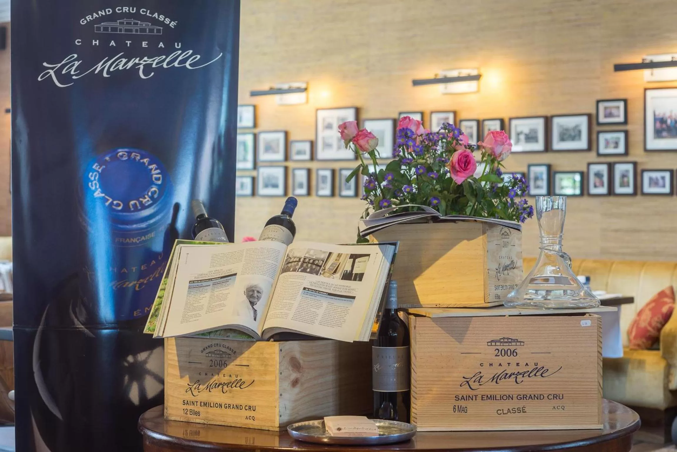 Lounge or bar in De Lindenhoeve Boutique Hotel