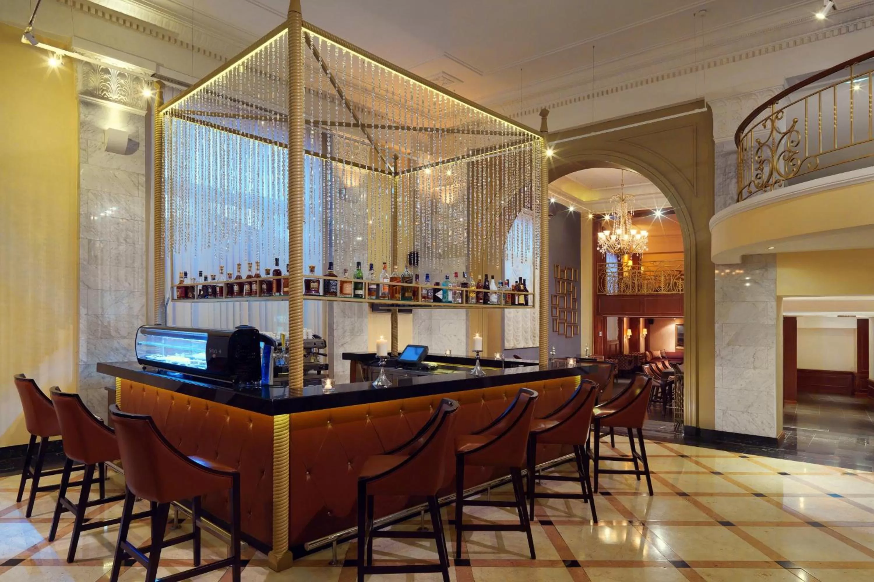 Lounge or bar in Armenia Marriott Hotel Yerevan