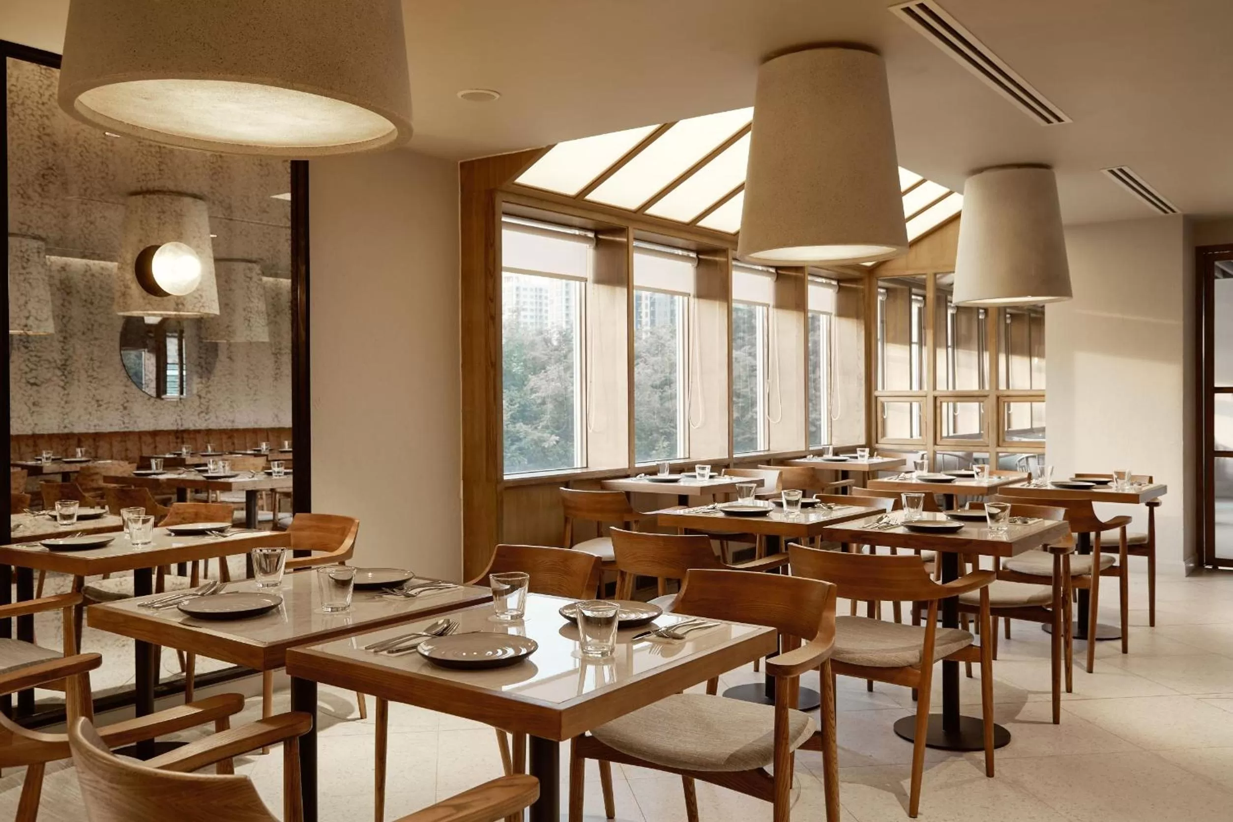 Restaurant/places to eat in Casa 17 Hotel Bangkok