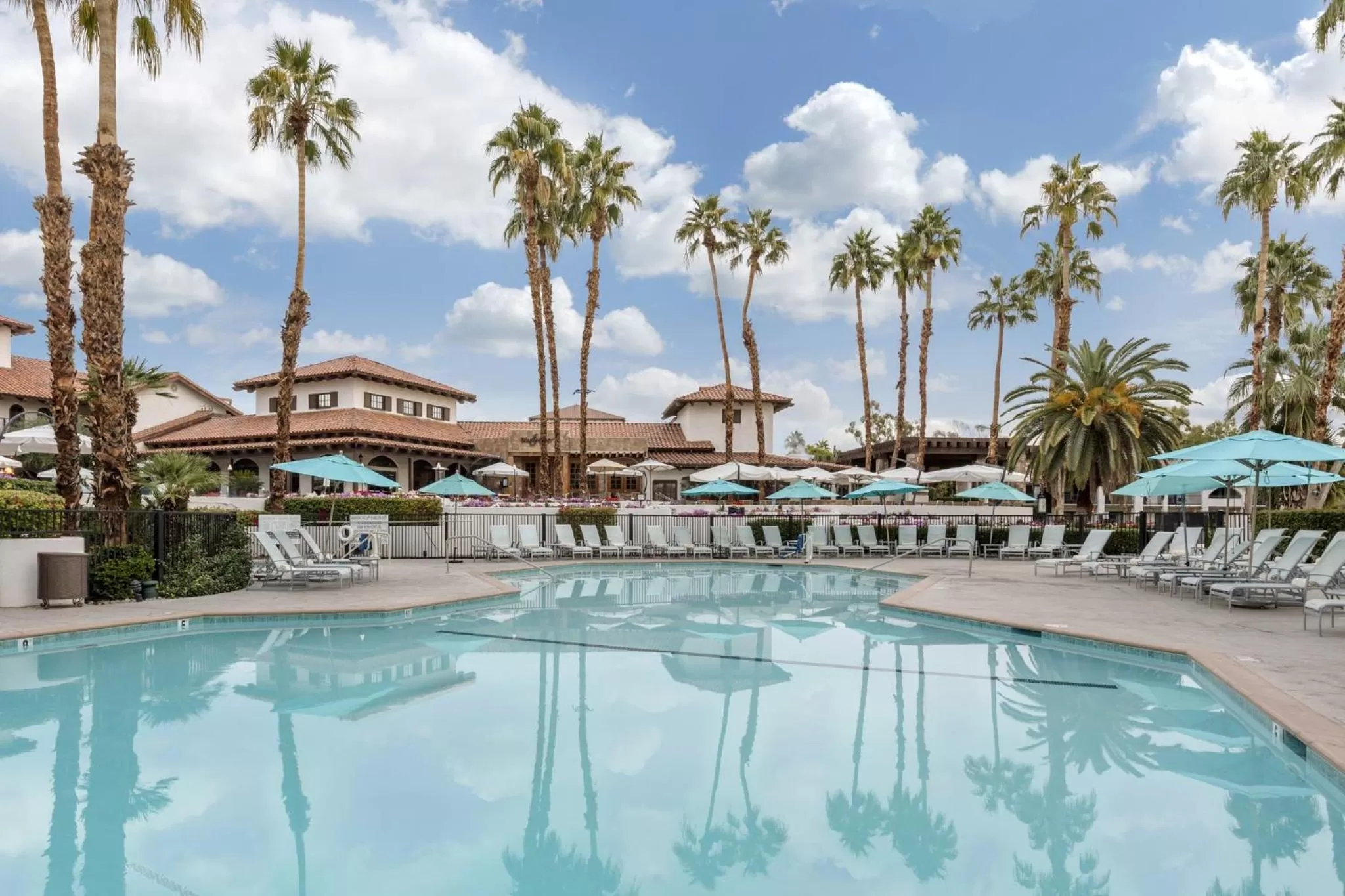 Swimming pool in Omni Rancho Las Palmas Resort & Spa