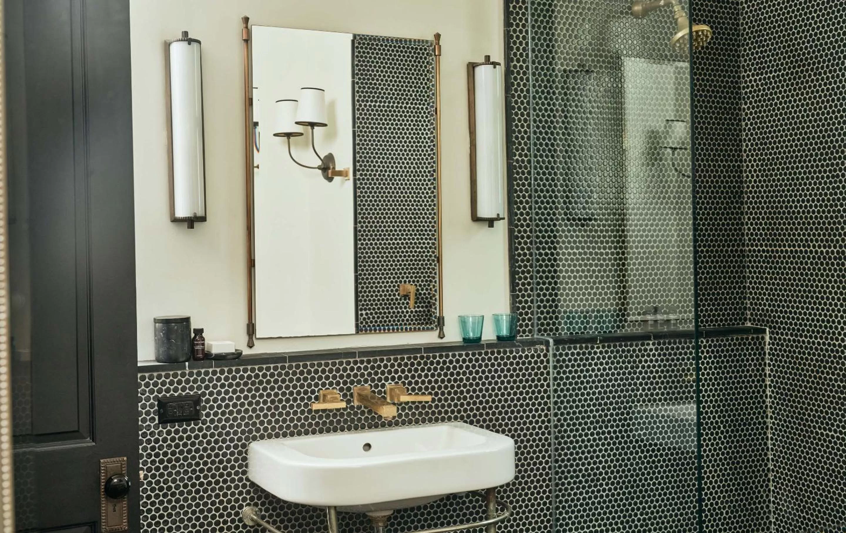 Shower in Hotel Saint Cecilia