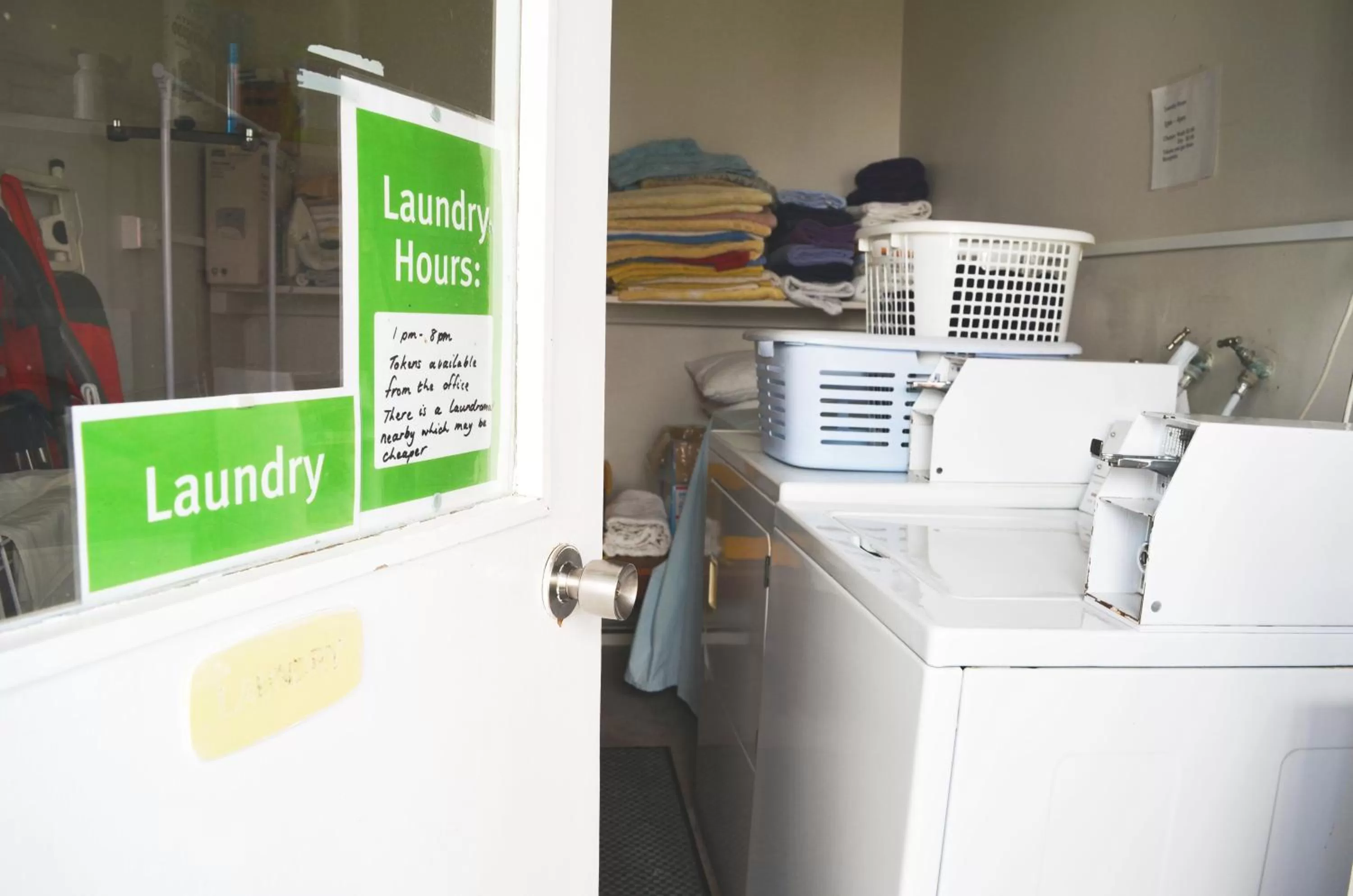 Property building in Braemar House B&B and YHA Hostel