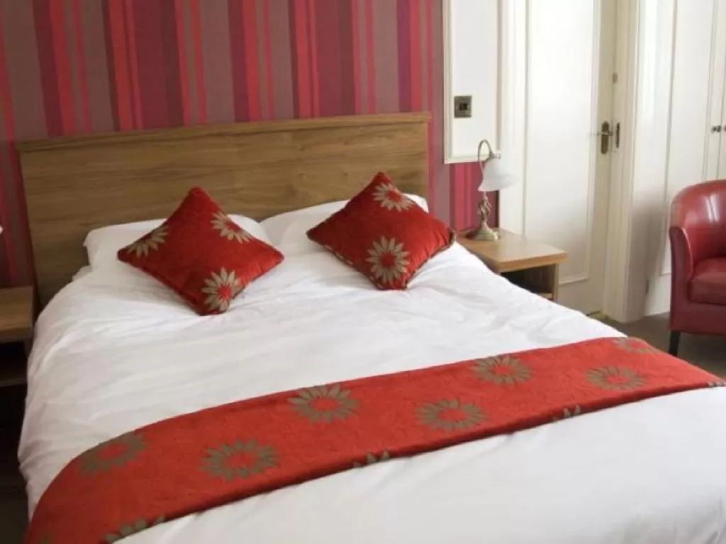 Double Room with Private Bathroom - single occupancy in The Railway Inn