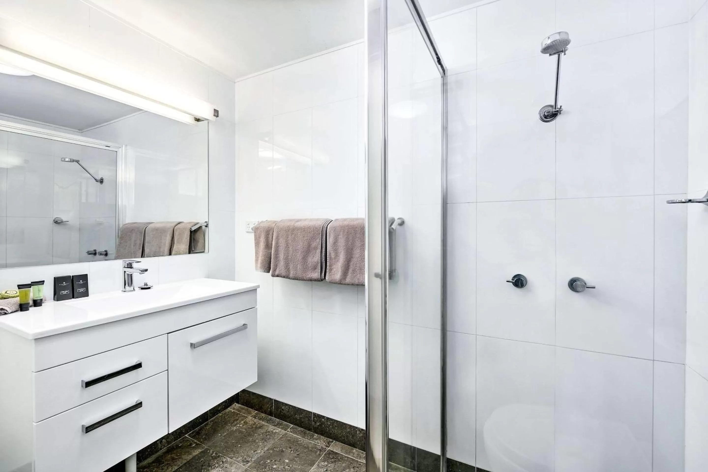 Bedroom in Quality Inn Ashby House Tamworth