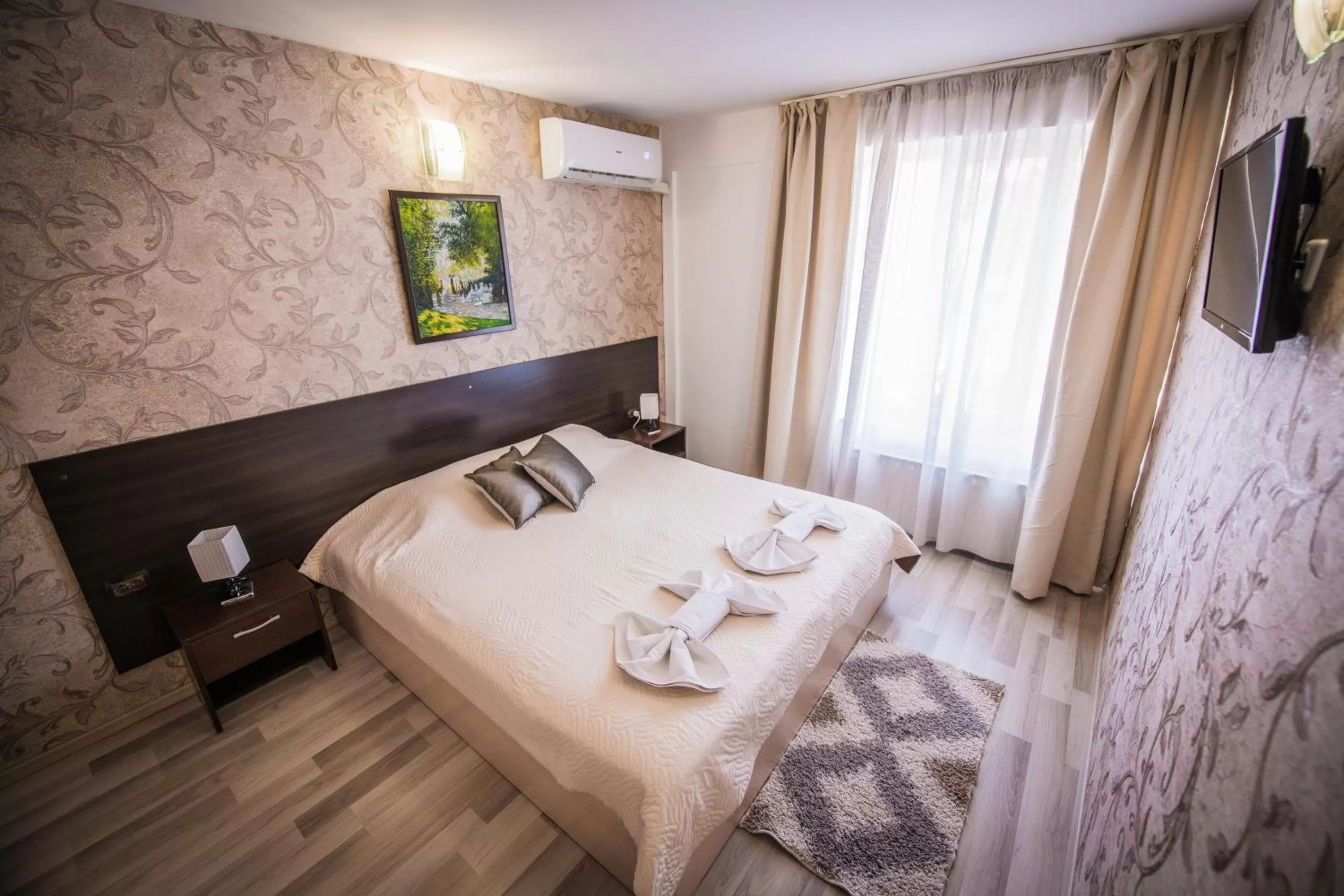 Bed in Vida Family Hotel