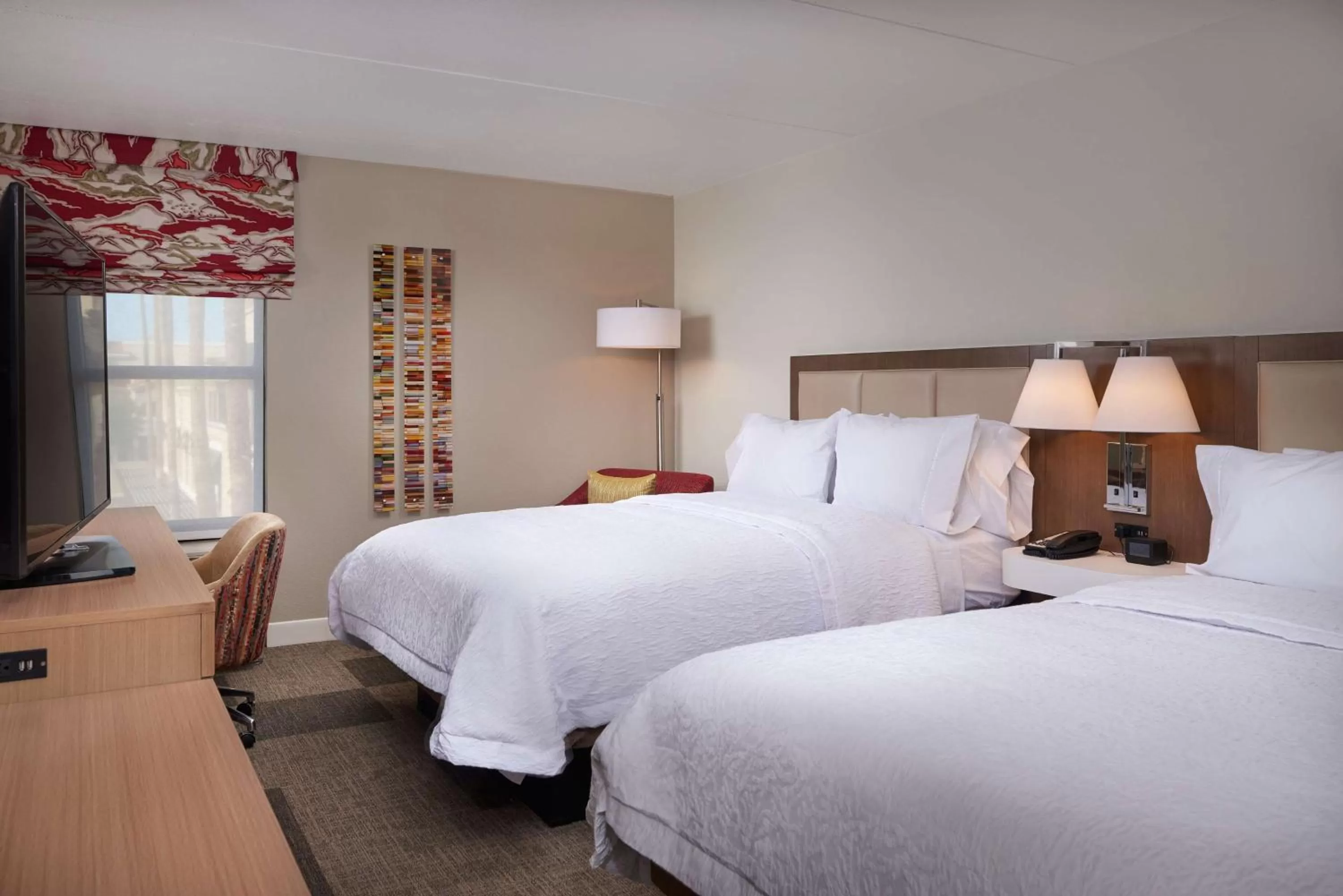 Bedroom, Bed in Hampton Inn & Suites Scottsdale On Shea Blvd