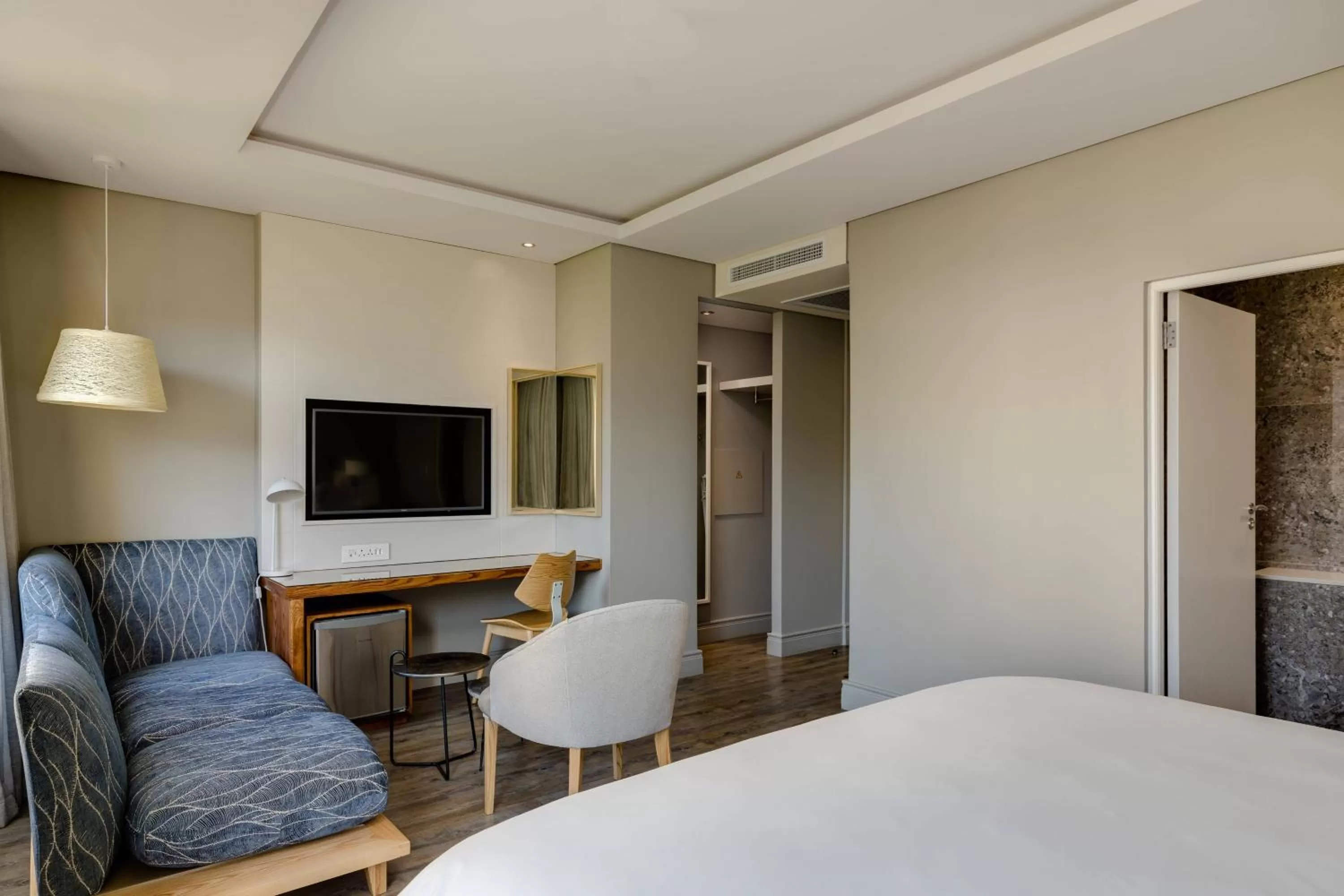 Living room, Bed in Protea Hotel by Marriott Cape Town Waterfront Breakwater Lodge