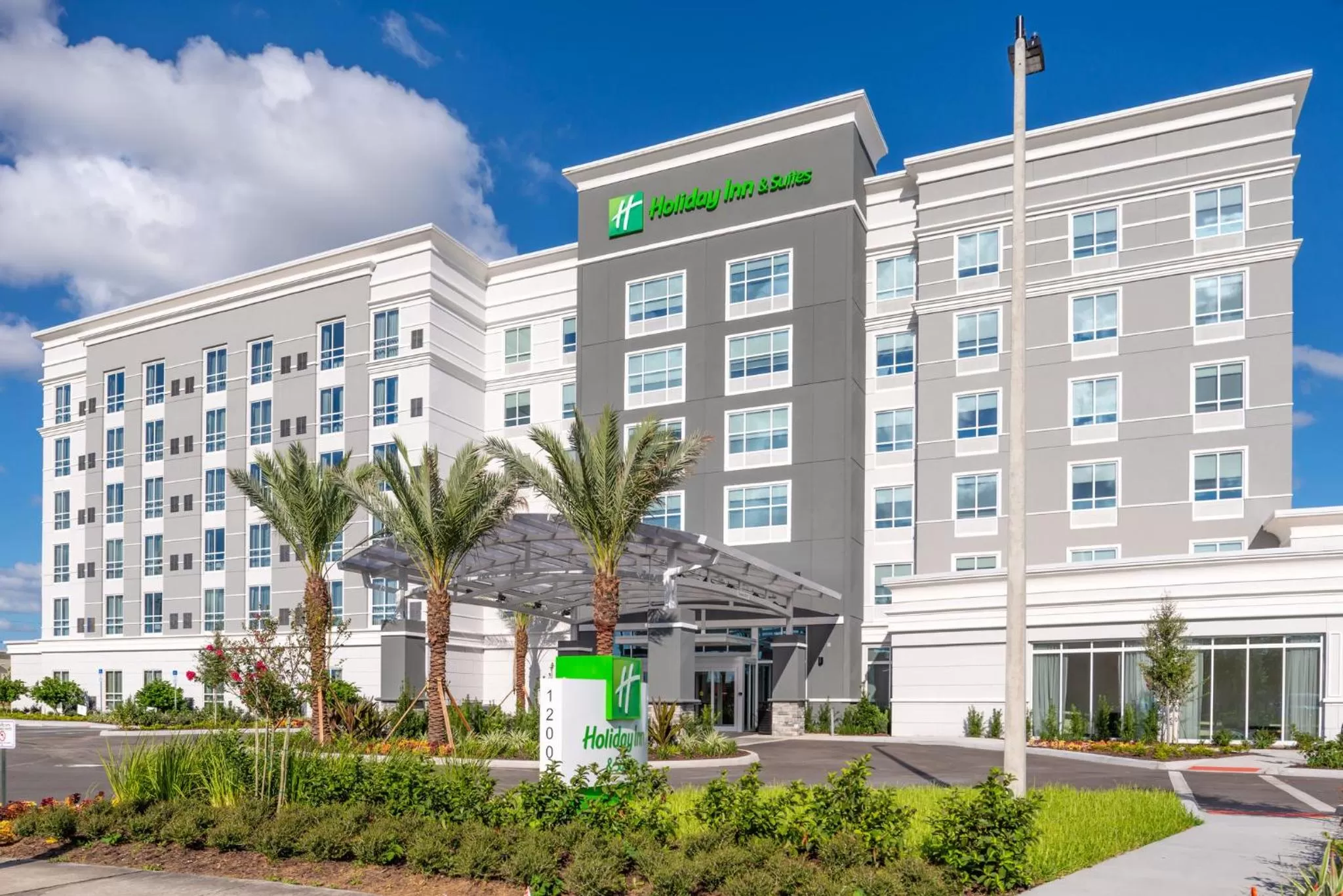 Holiday Inn & Suites Orlando - I-Drive - Theme Parks by IHG