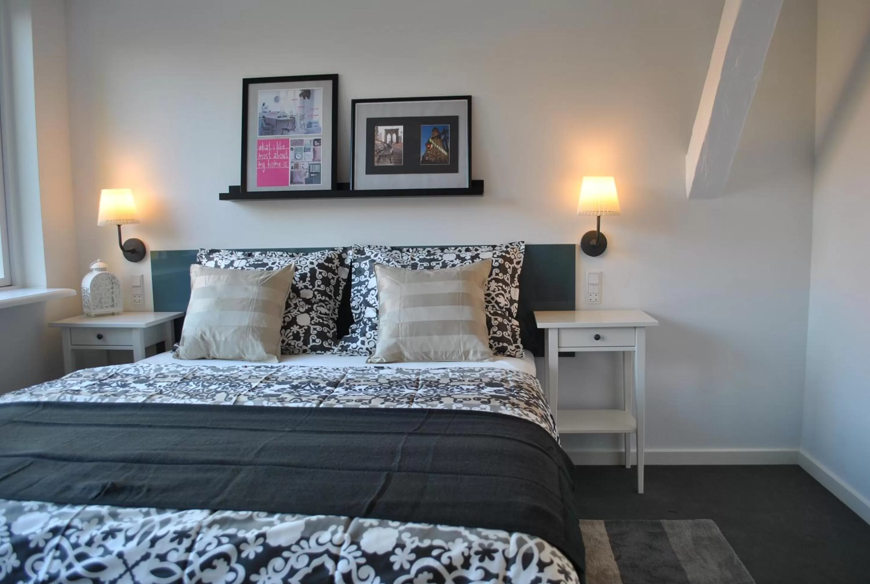 Decorative detail, Bed in M18