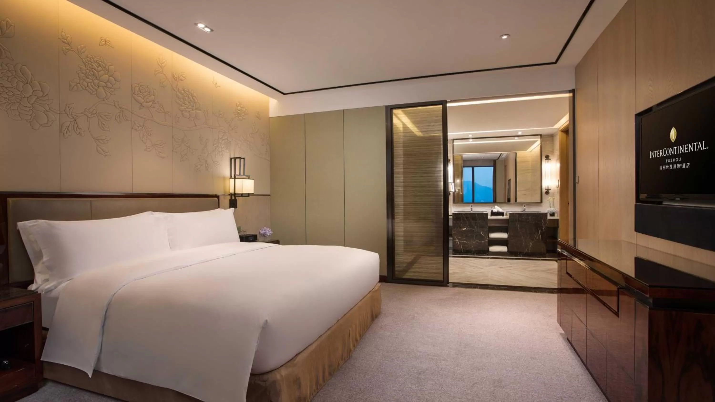 Photo of the whole room, Bed in InterContinental Fuzhou