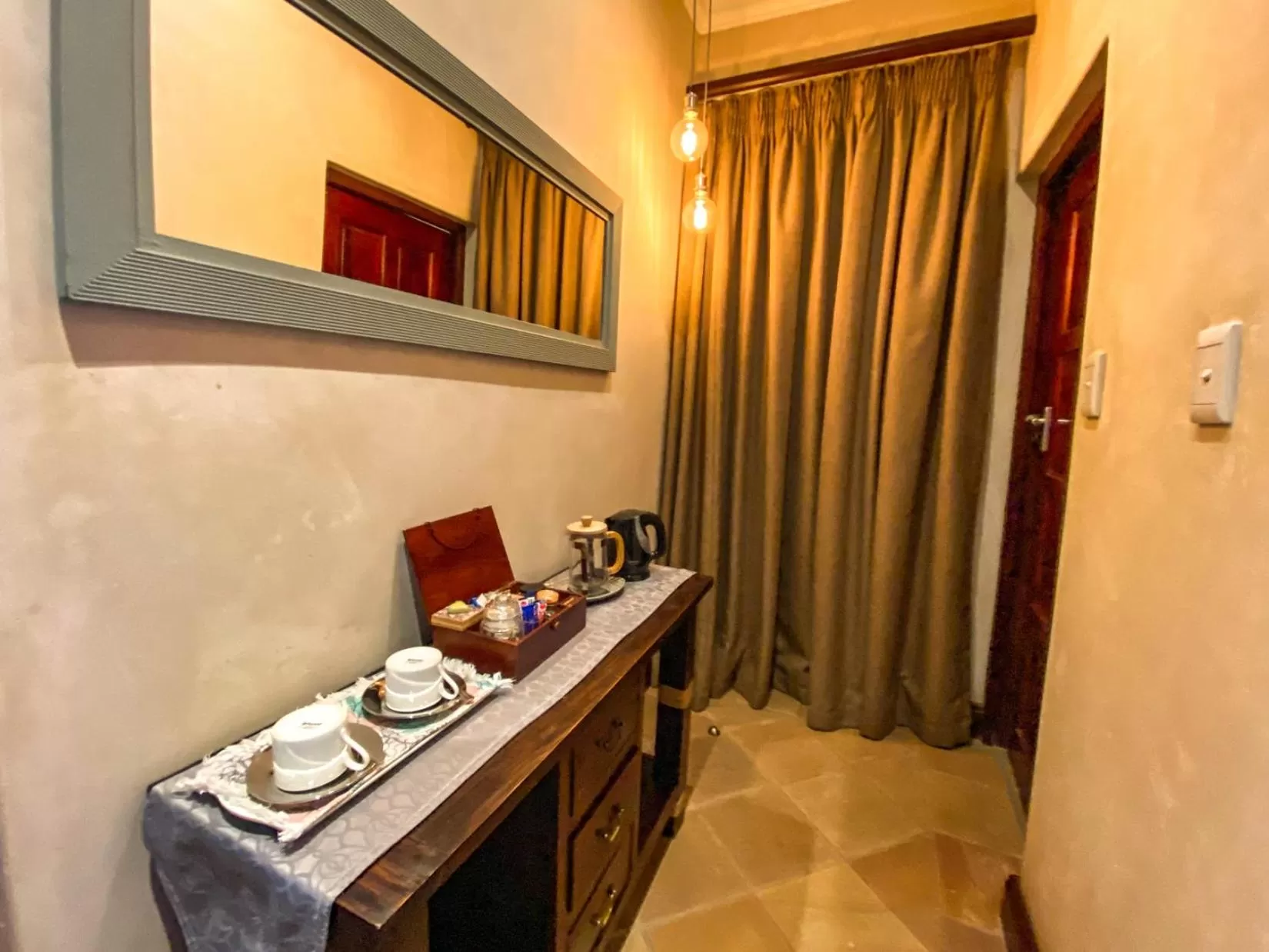 Coffee/tea facilities in Spacube Luxury Suites and Spa