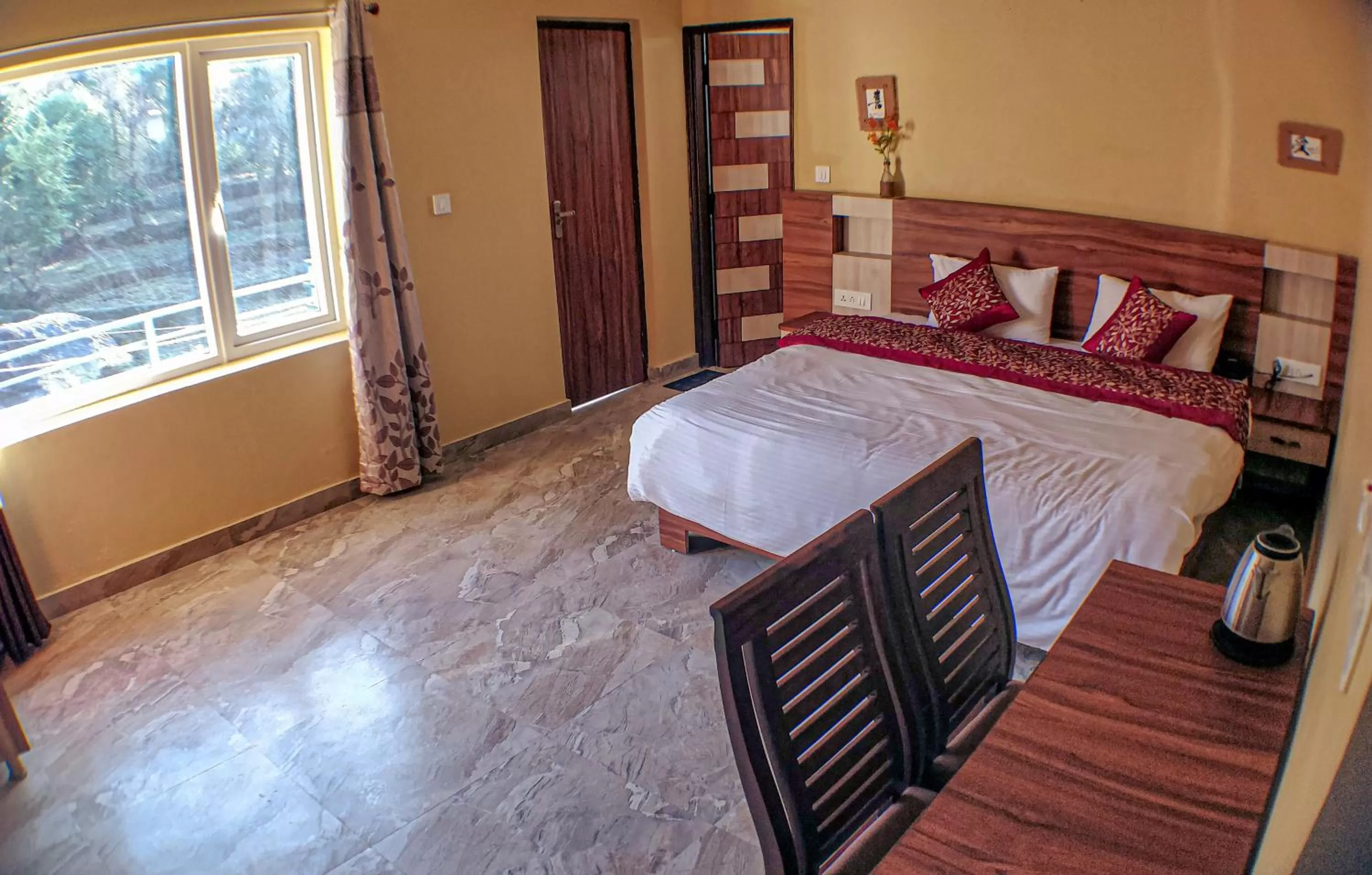 Photo of the whole room, Bed in Sakura Guest House