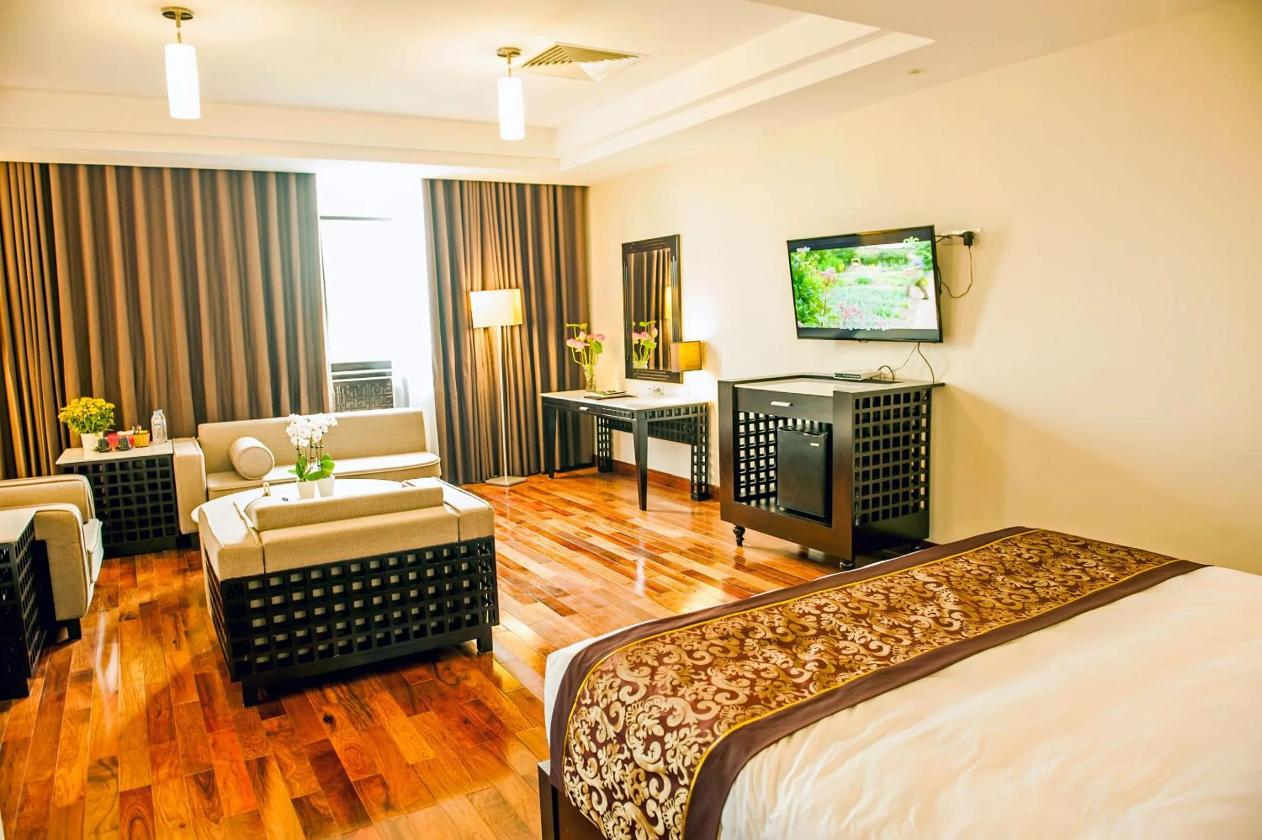 Photo of the whole room, Bed in Khách xá Bái Đính