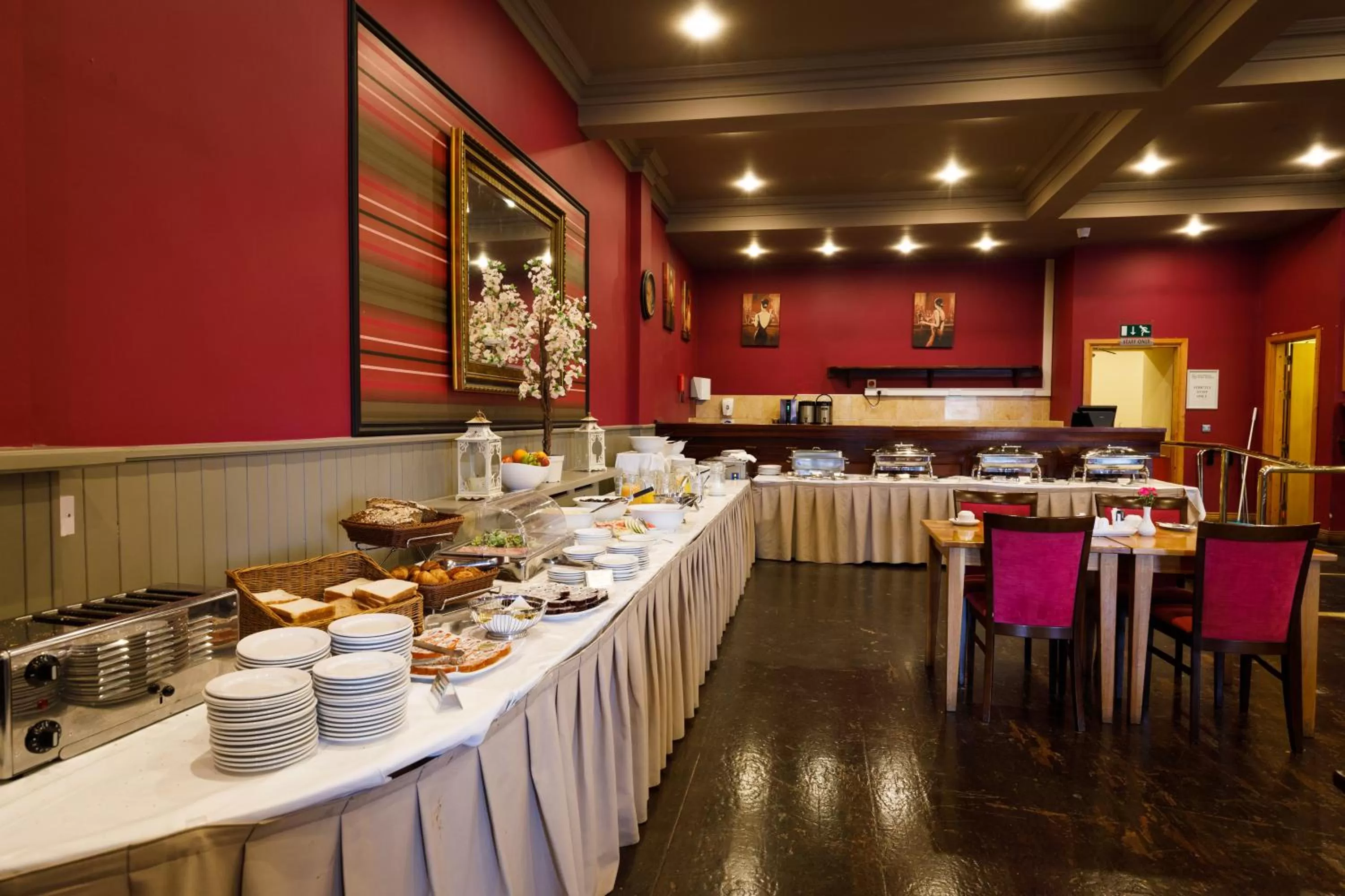 Restaurant/places to eat in Great National Hotel Ballina