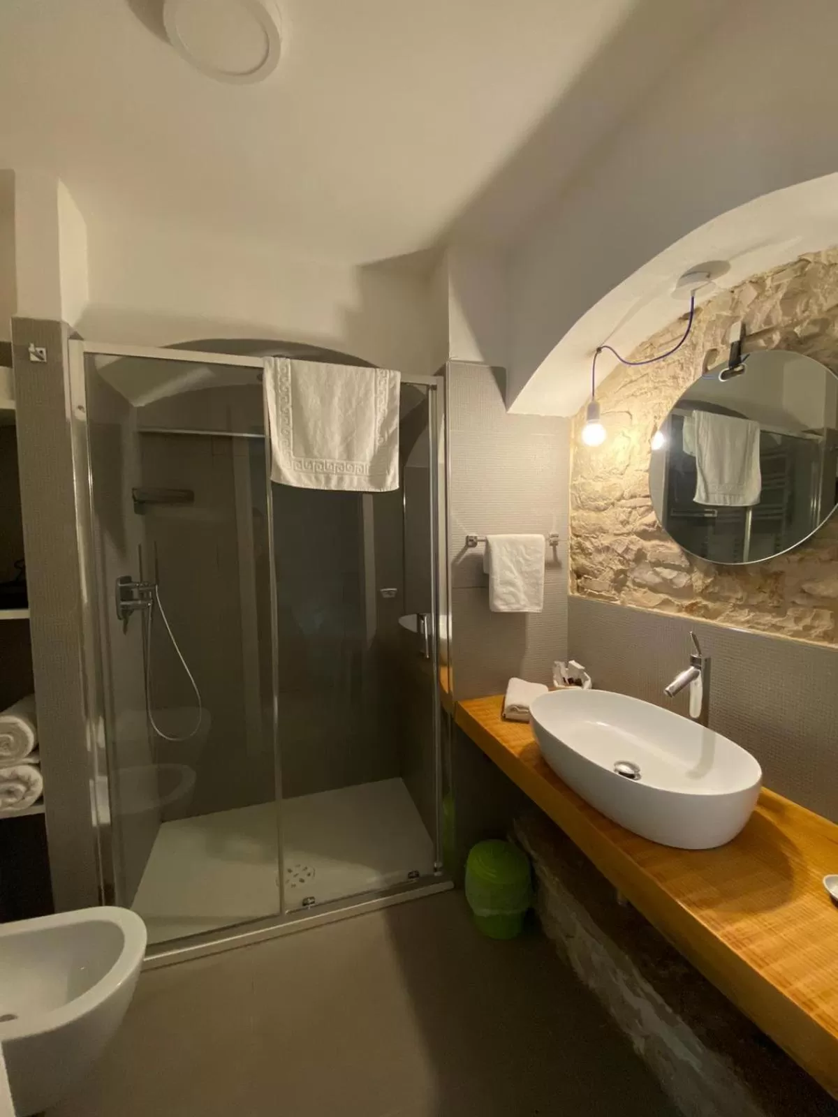 Bathroom in Altrelli Rooms