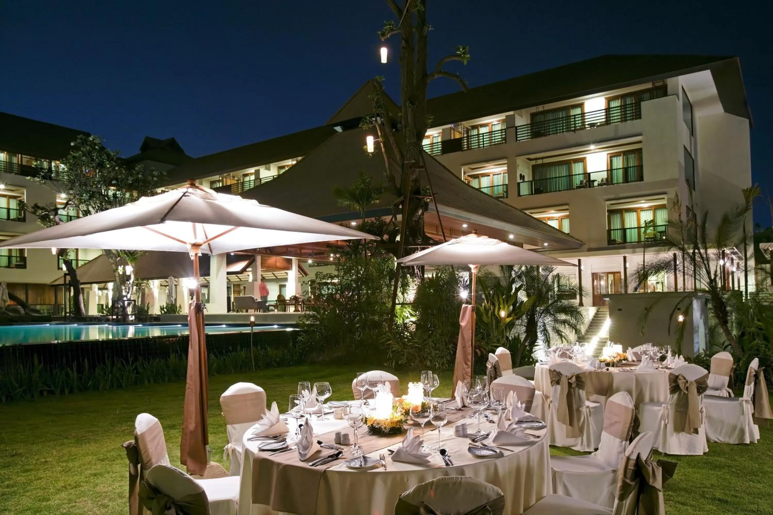 Restaurant/places to eat in RatiLanna Riverside Spa Resort