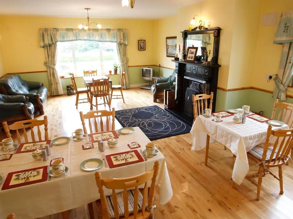 Dining area in Dun Cromain B&B