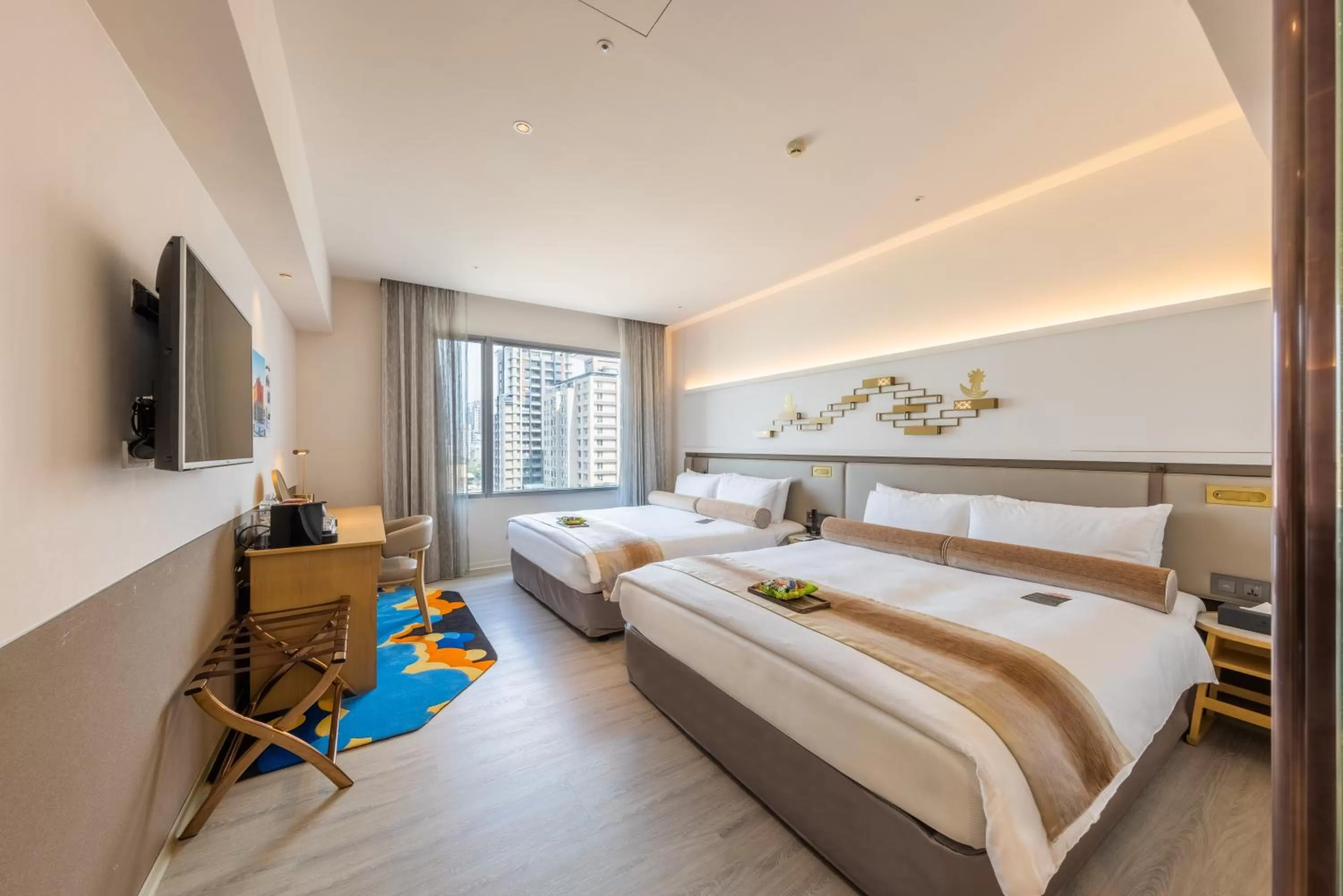 Photo of the whole room, Bed in Taipei Garden Hotel - Ximending