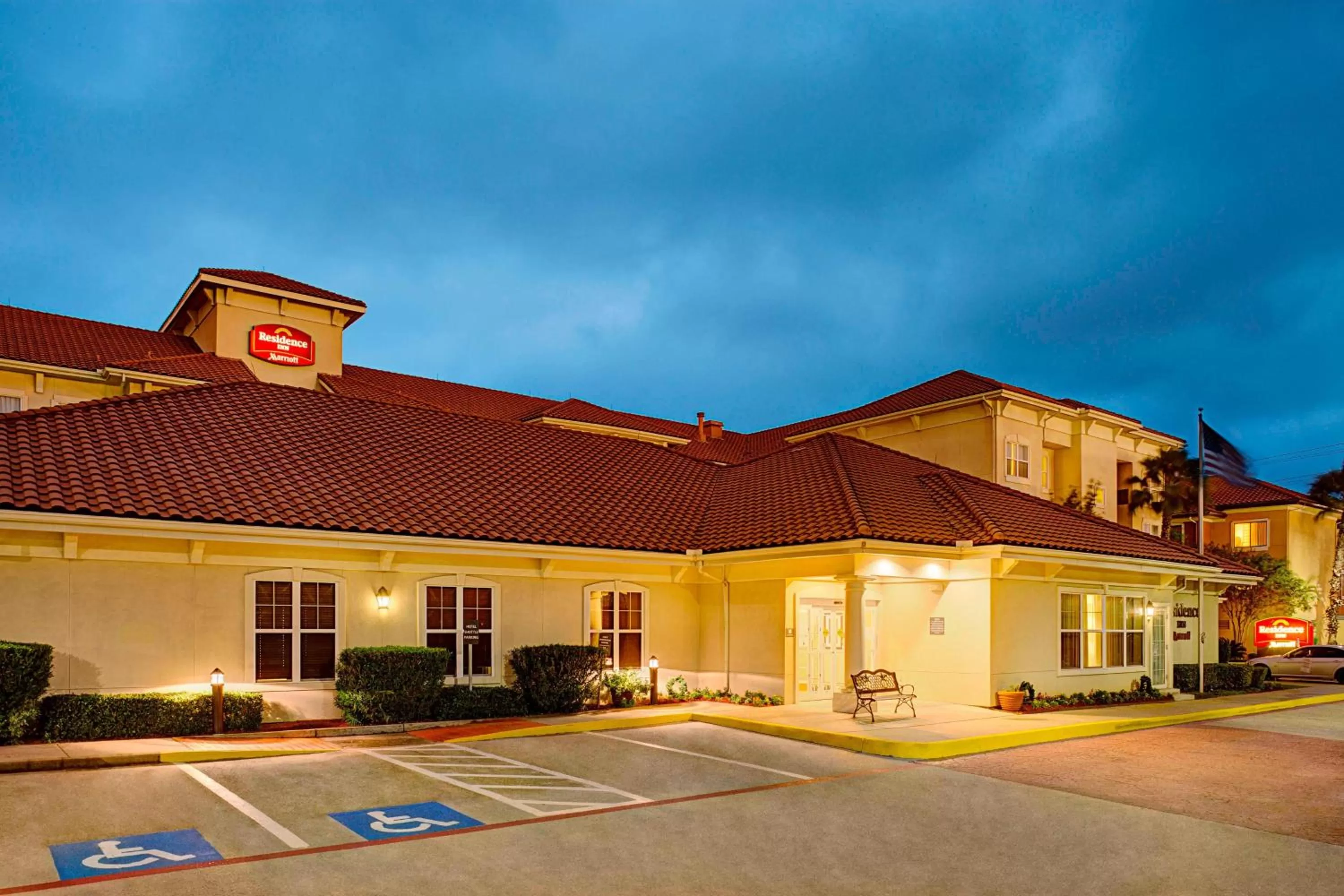 Property Building in Residence Inn Houston - West University