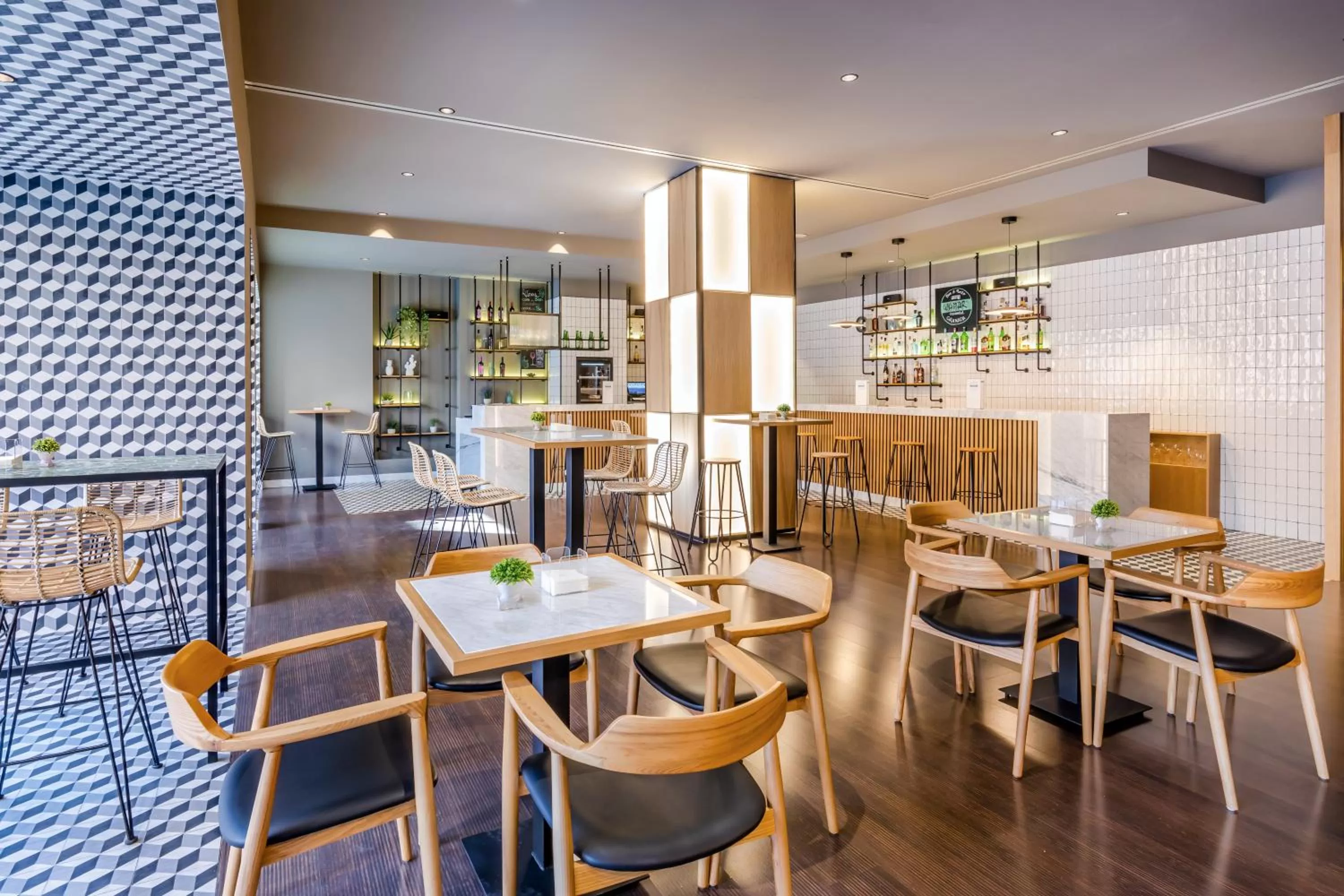 Property building in Occidental Granada