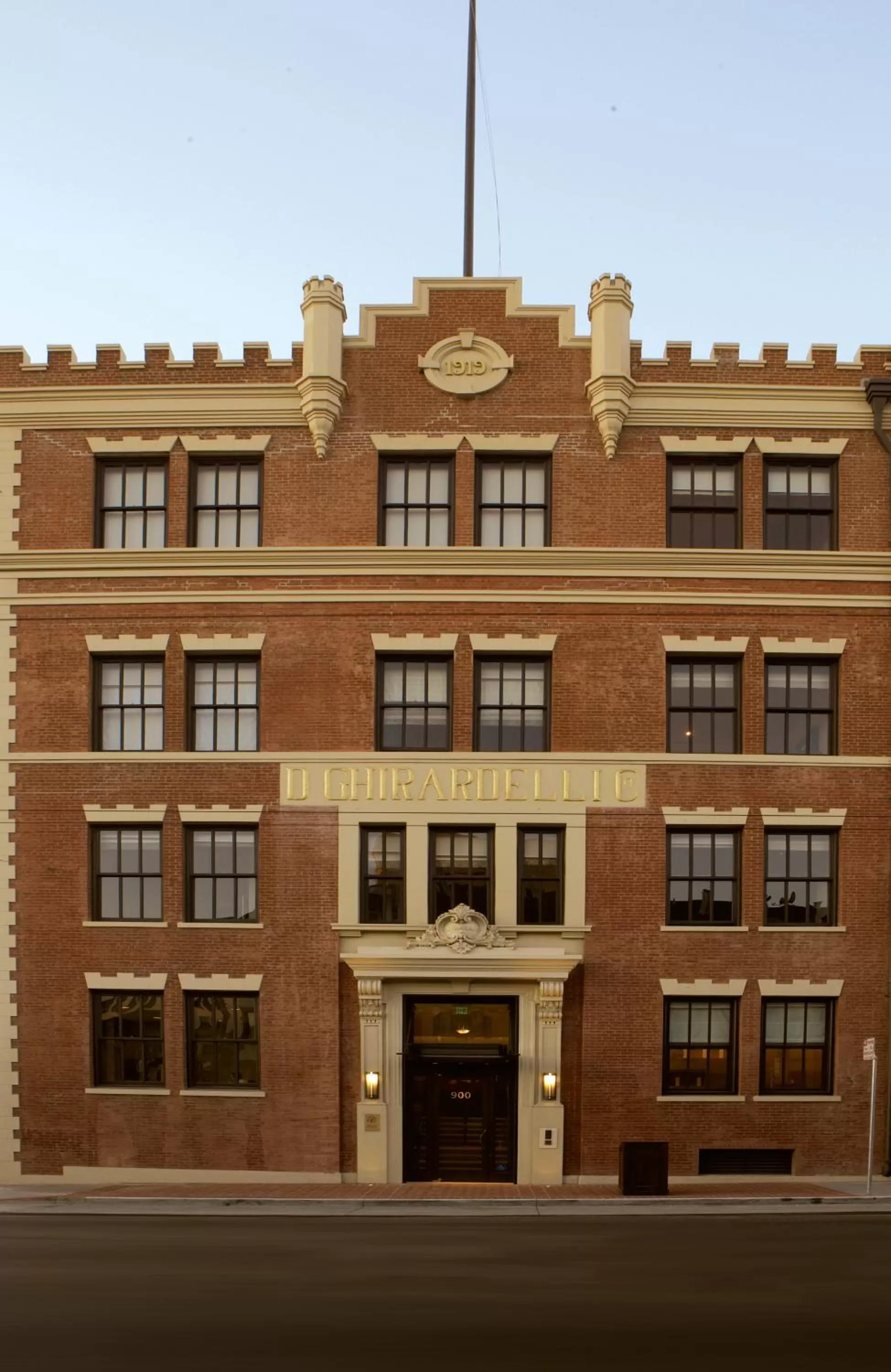 Facade/entrance in The Fairmont Heritage Place Ghirardelli Square